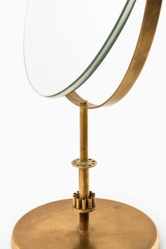 Specchio da tavolo dorato in ottone The Modern Scandinavian, anni '50