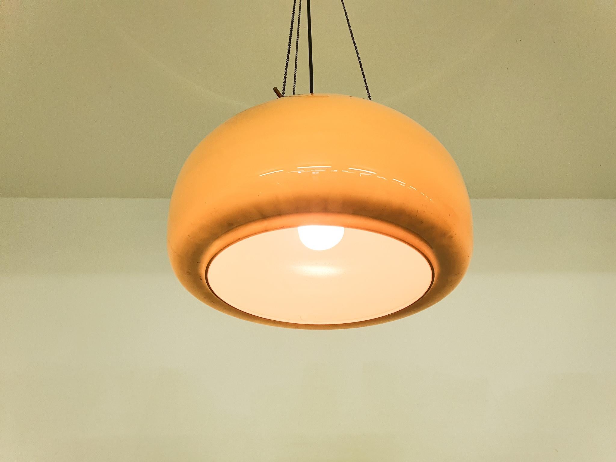 Scandinavo Luce a sospensione moderna scandinava in vetro verde Attrb. a Holmegaard, anni '60