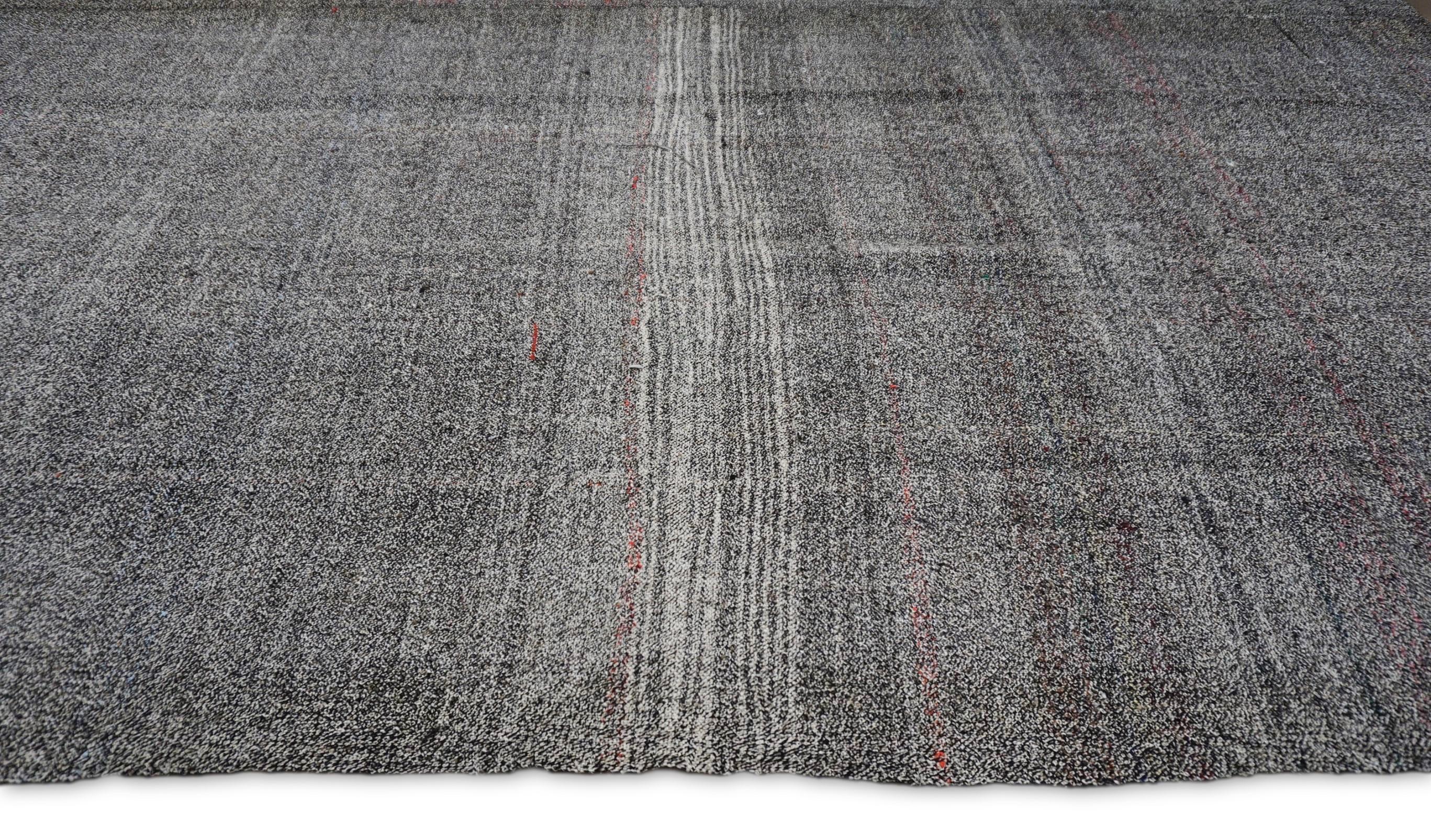 Turco The Modern Scandinavian Kilim grigio e rosso 11'x11'2'' in vendita
