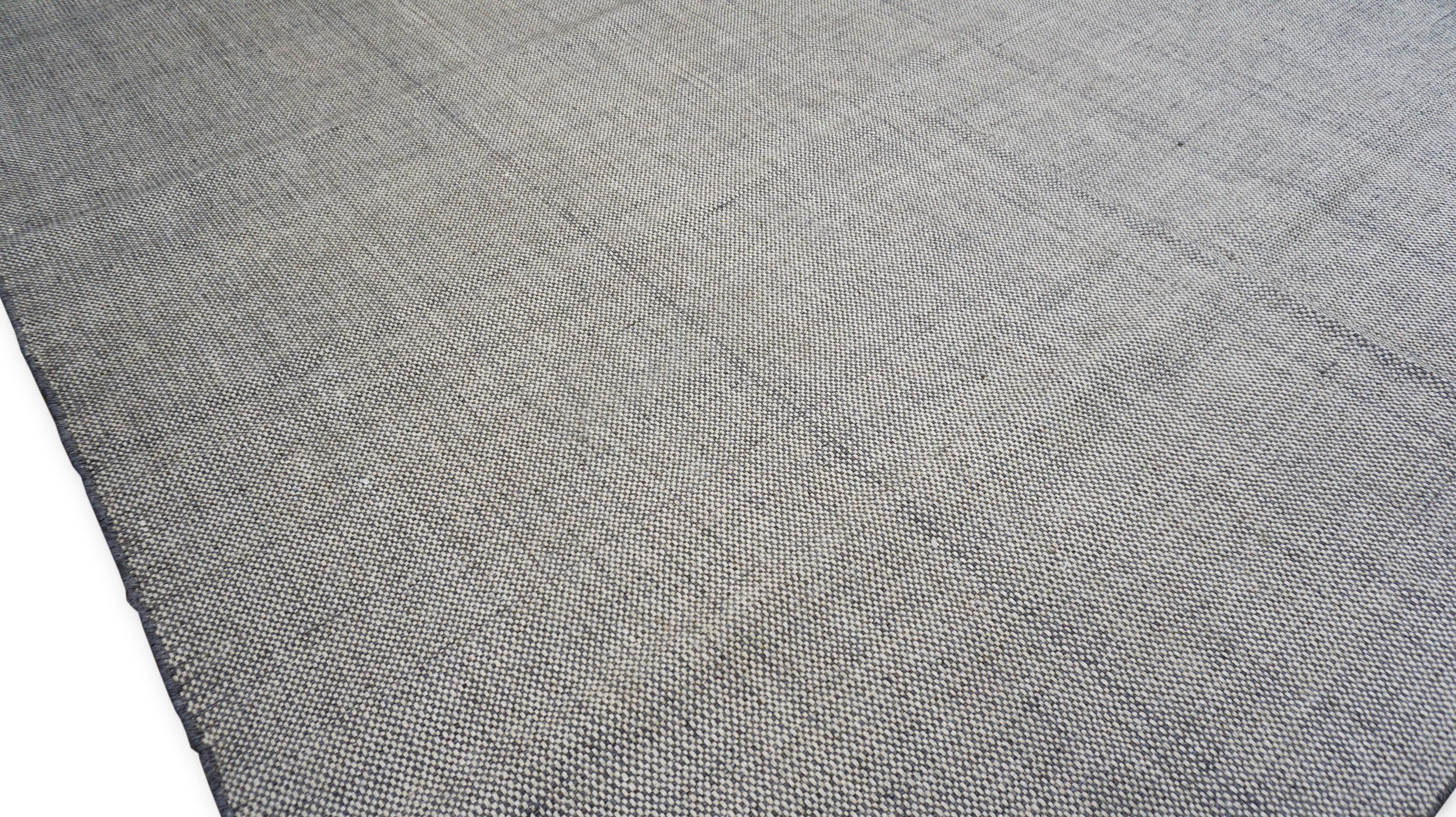 Kilim escandinavo moderno de lana de color gris 9'6''x14'4'' Siglo XXI y contemporáneo en venta