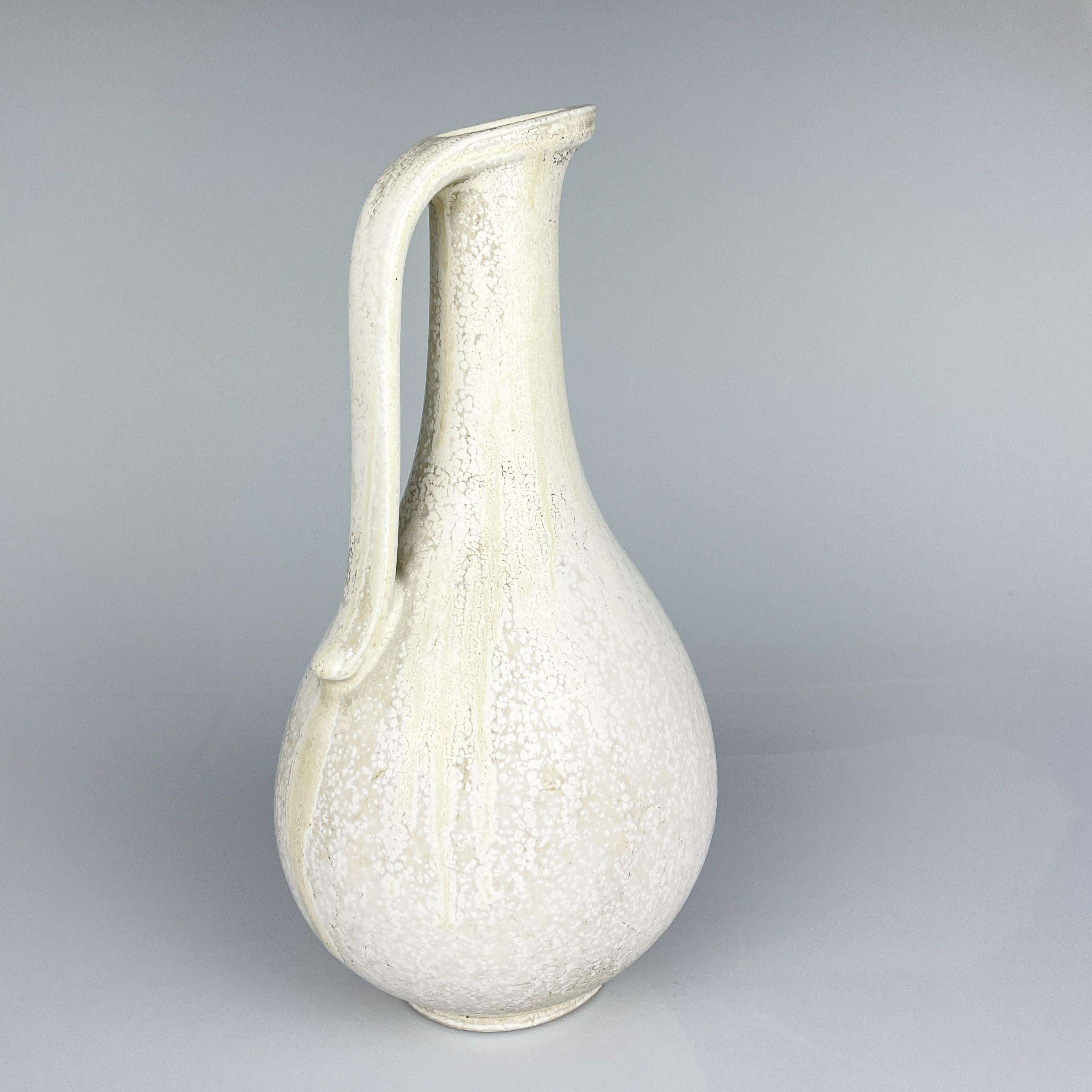 Scandinavian Modern Gunnar Nylund Stoneware vase pitcher Rörstrand ca 1955 In Good Condition For Sale In EL Waalre, NL