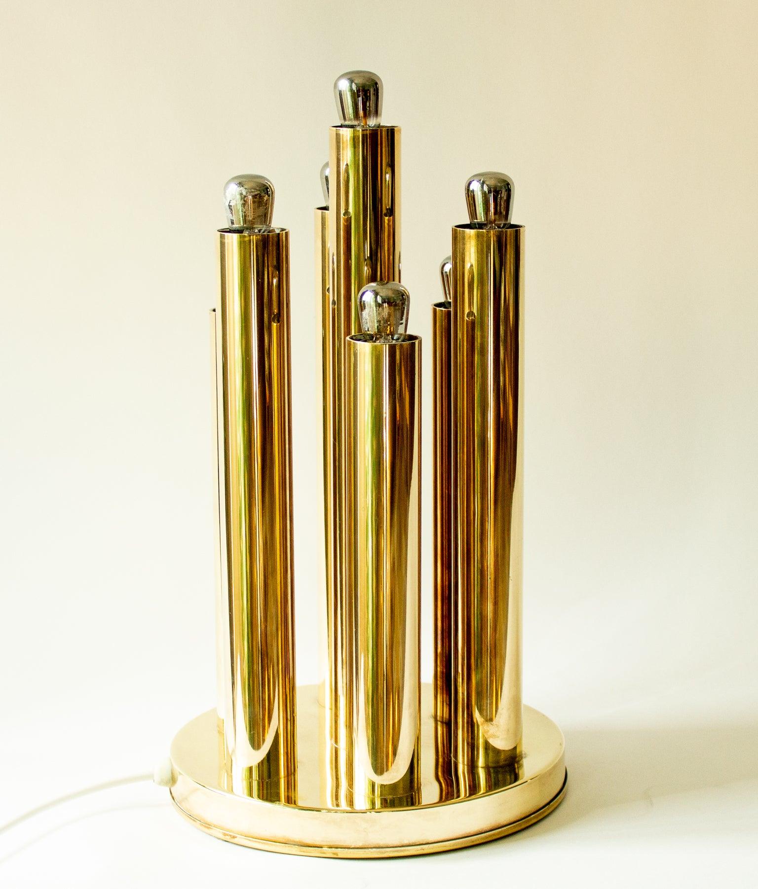 Swedish Scandinavian Modern Hans-Agne Jakobsson Table Lamp Model B-231 in Brass For Sale