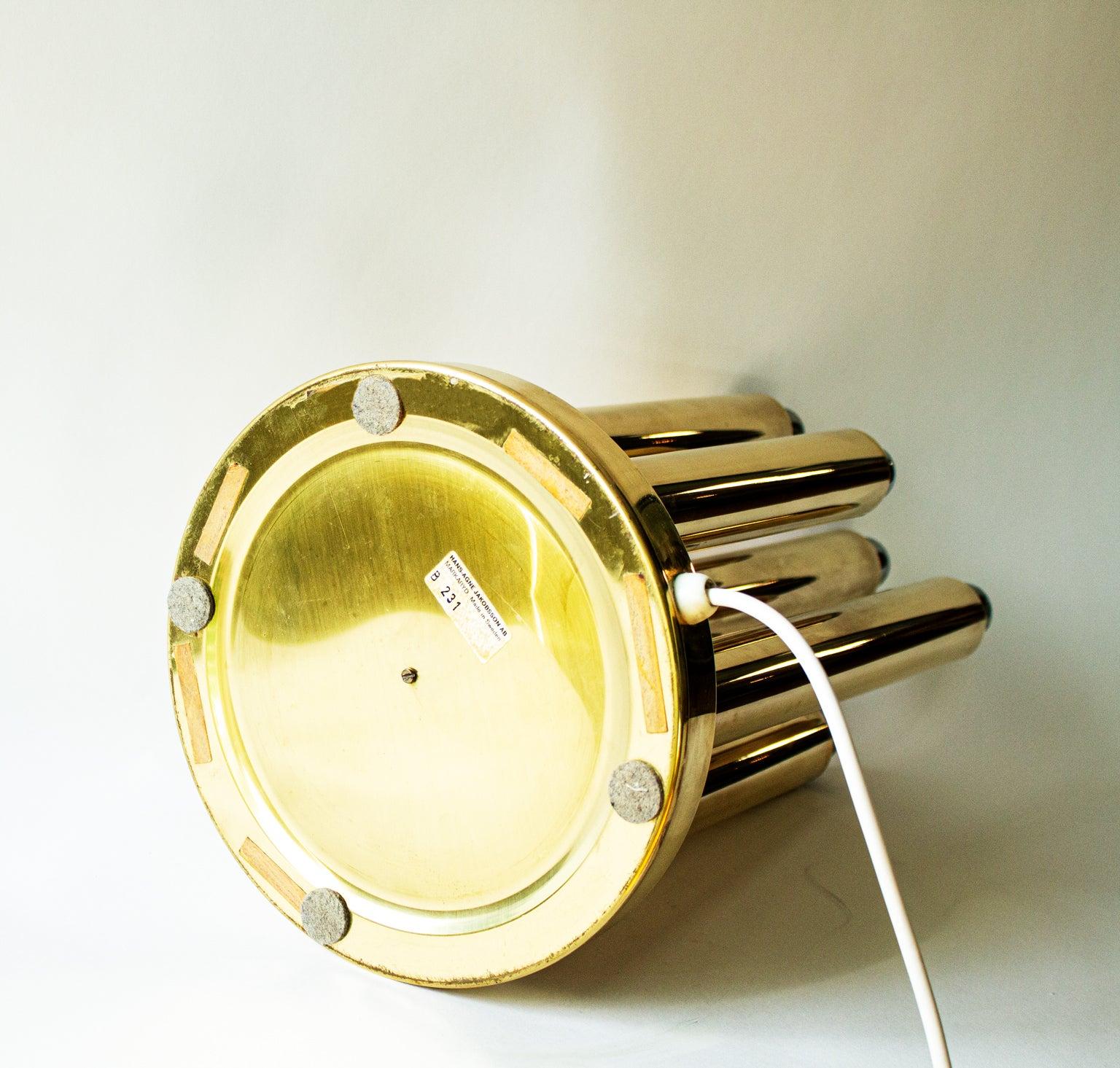 Scandinavian Modern Hans-Agne Jakobsson Table Lamp Model B-231 in Brass For Sale 2
