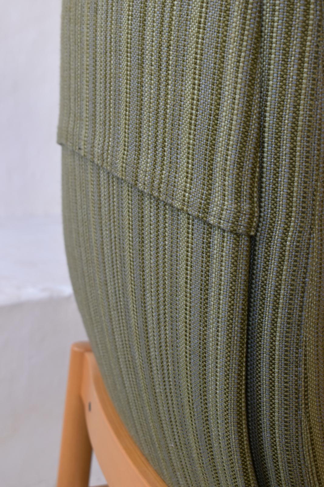 The Modern Scandinavian High-Back  Fauteuil 1970 en vente 5