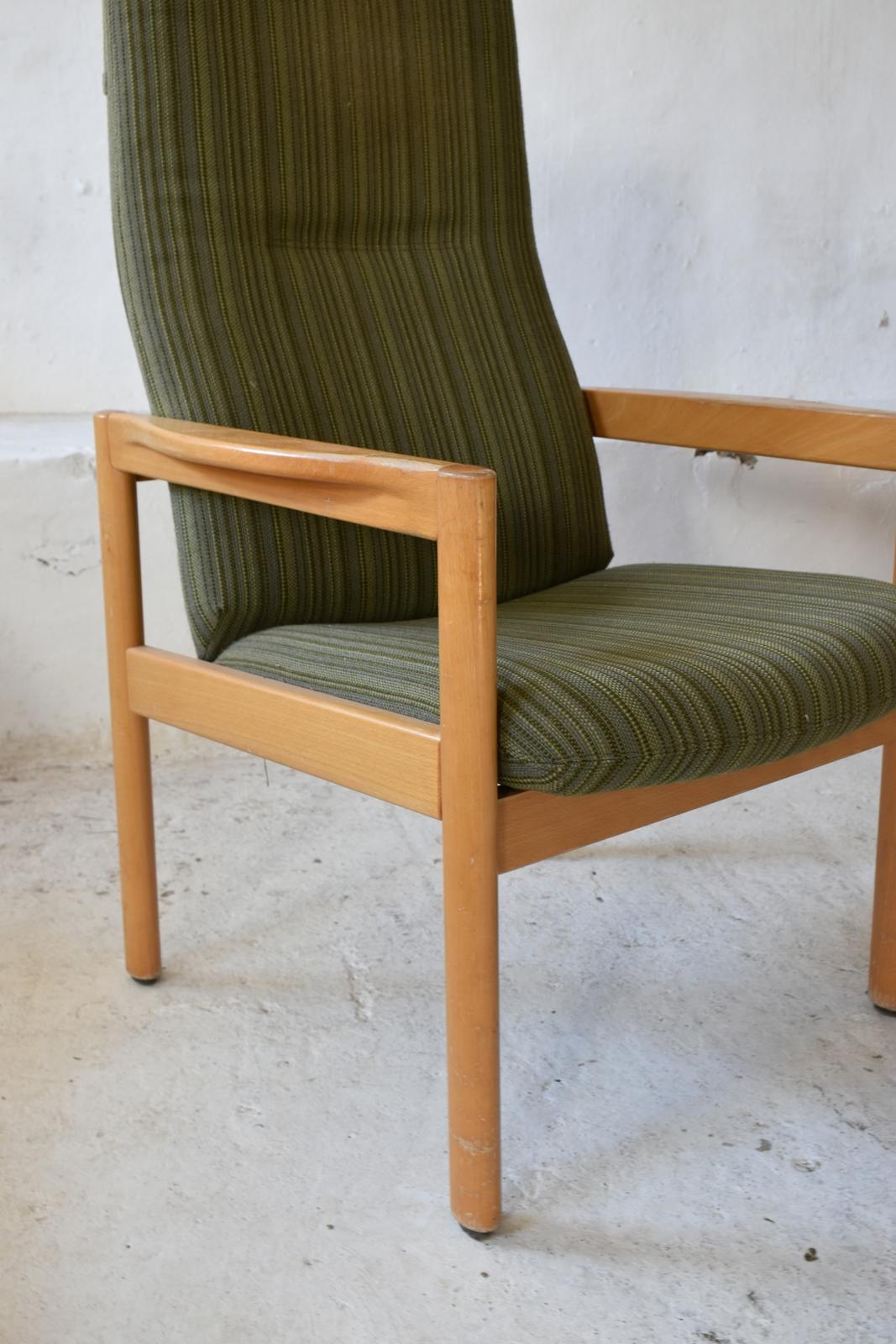 The Modern Scandinavian High-Back  Fauteuil 1970 en vente 3