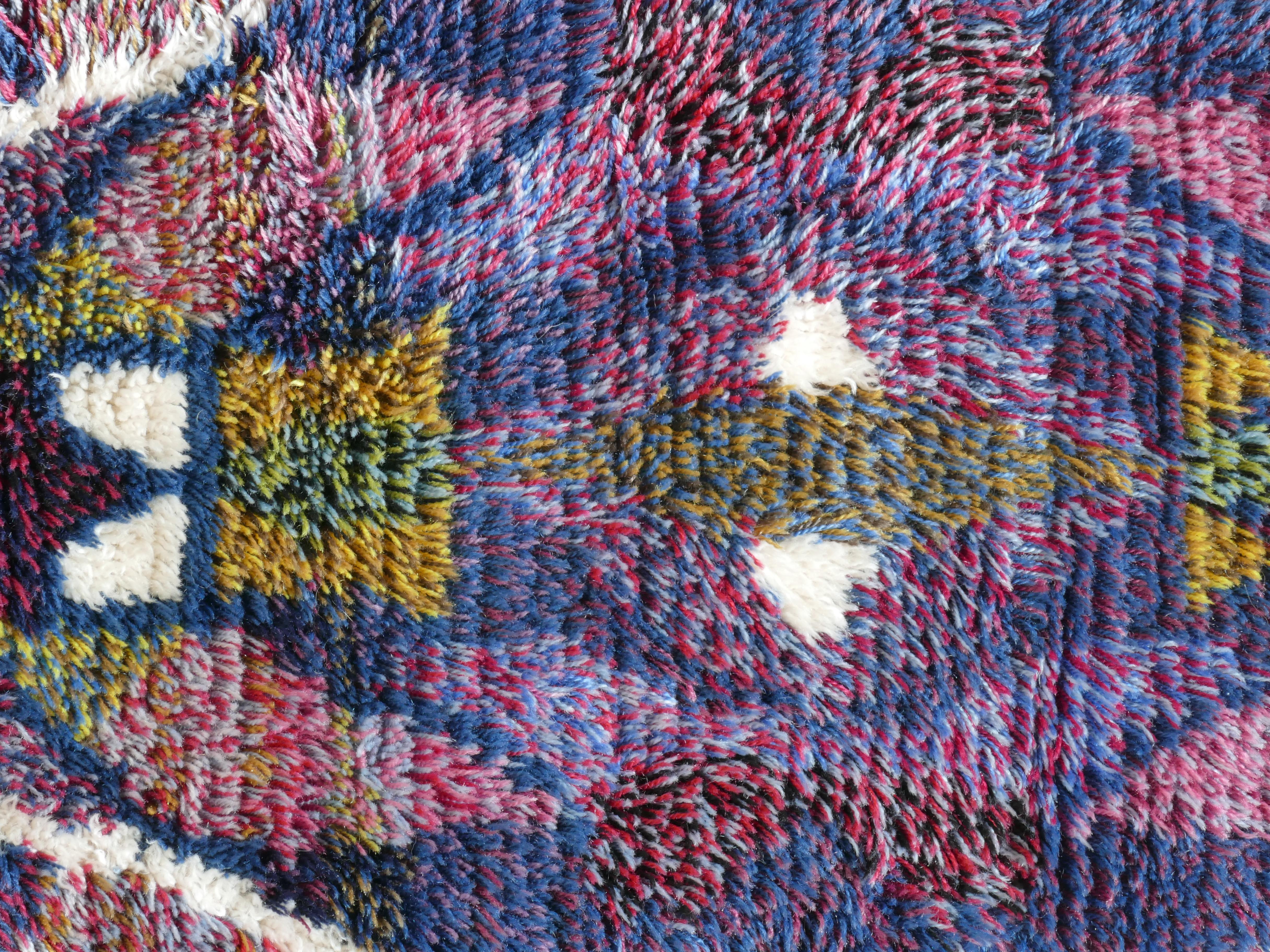 The Modern Scandinavian Tappeto geometrico in lana Rya fatto a mano, Svezia 1960s in vendita 2