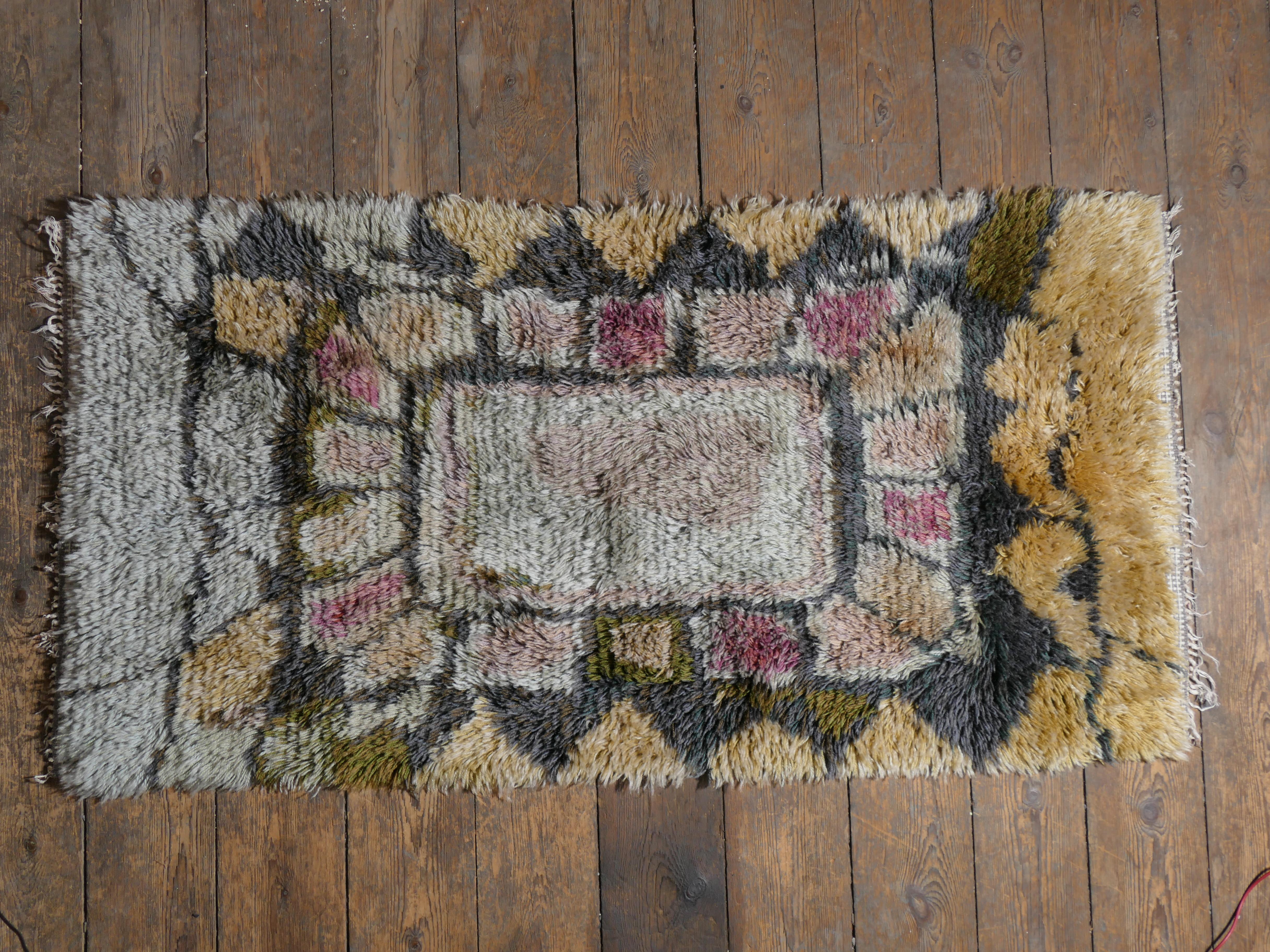 Mid-20th Century Scandinavian Modern High Pile Geometric Handmade Wool Rya Rug, Sweden 1960s For Sale