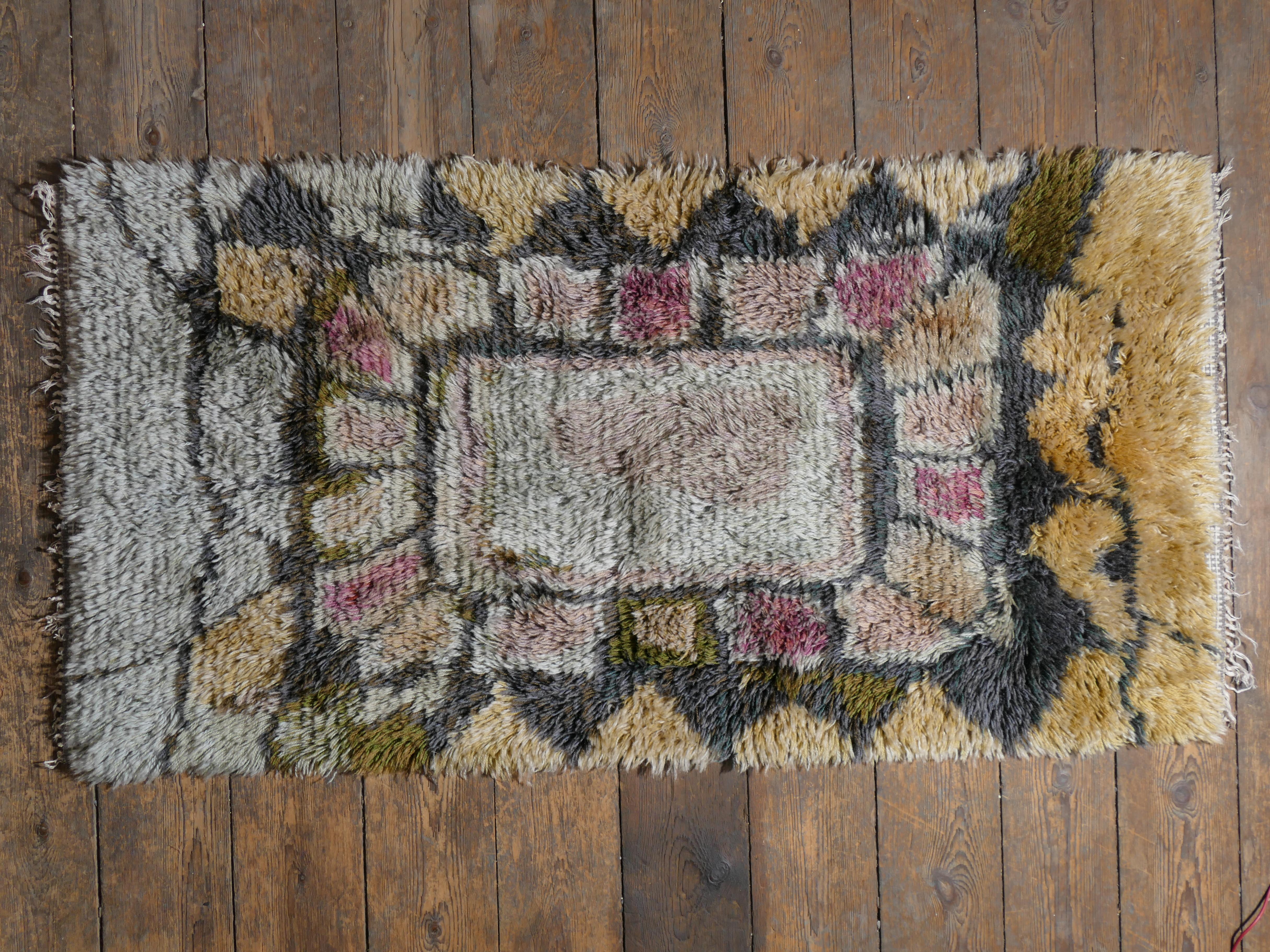 Scandinavian Modern High Pile Geometric Handmade Wool Rya Rug, Sweden 1960s For Sale 2