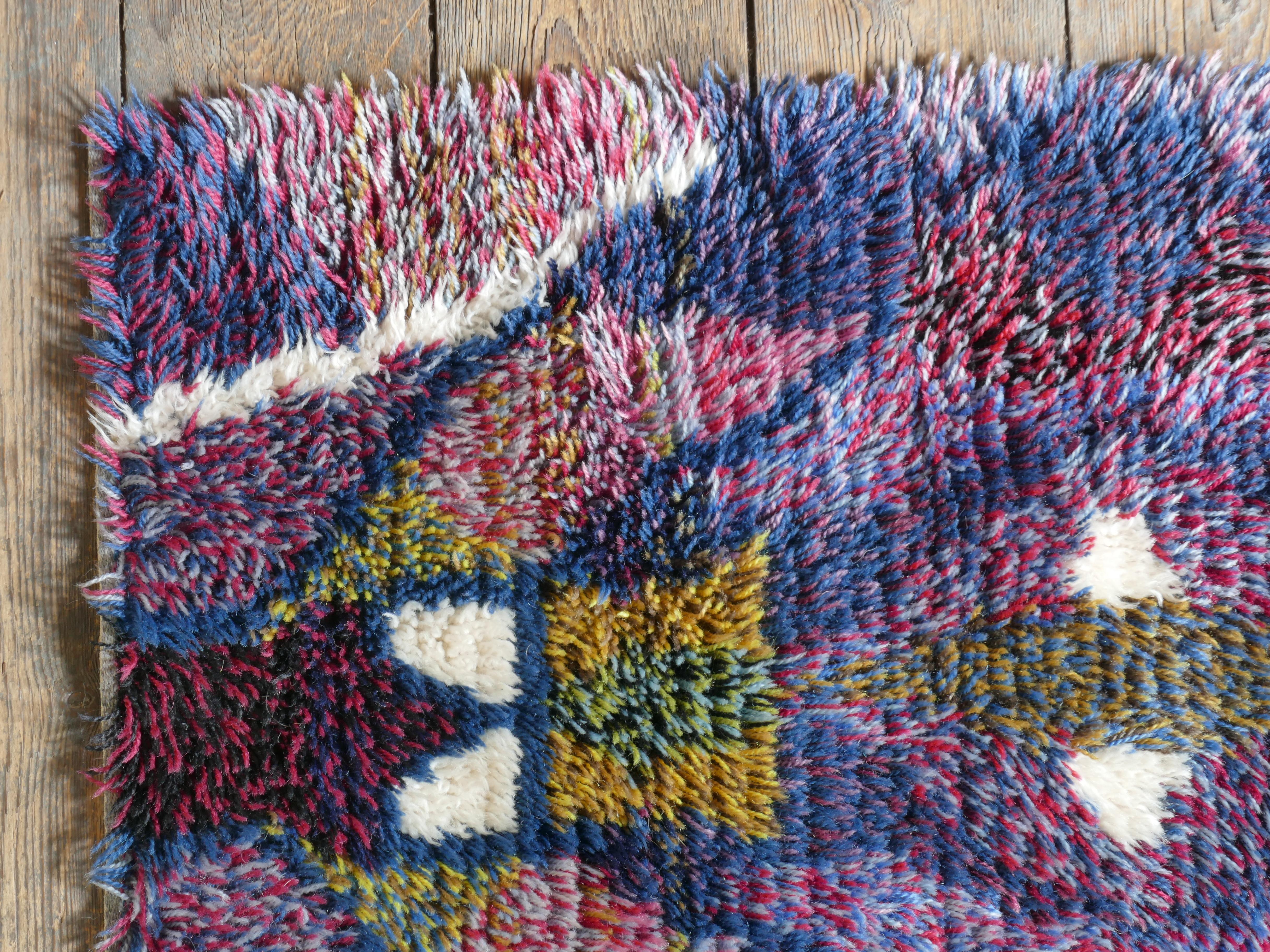 The Modern Scandinavian Tappeto geometrico in lana Rya fatto a mano, Svezia 1960s in vendita 1
