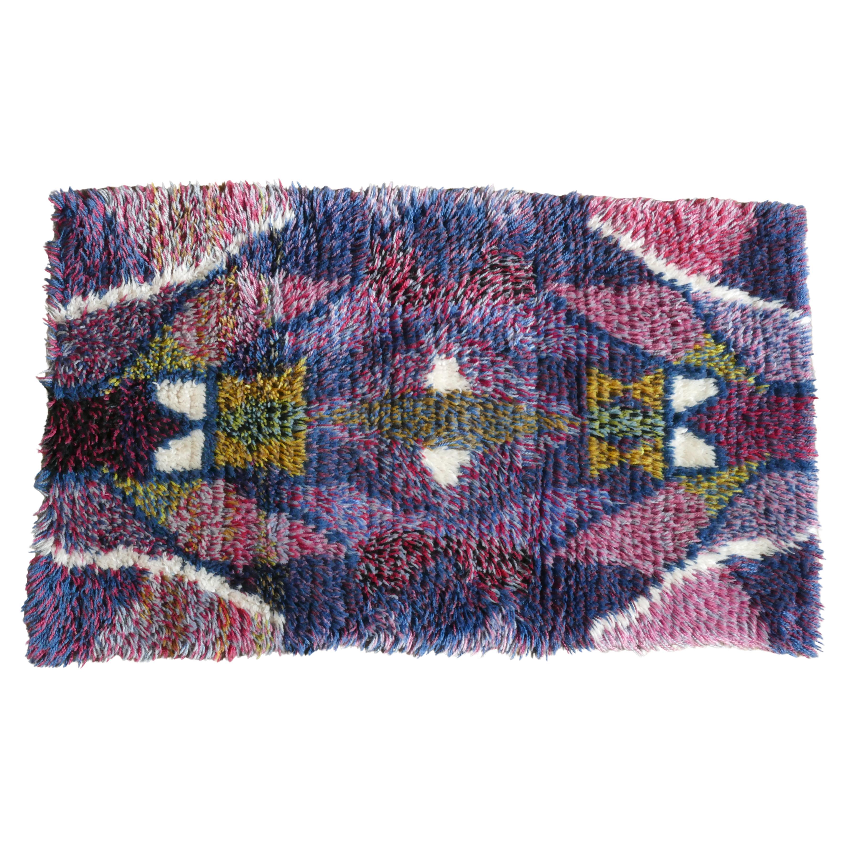 Alfombra escandinava moderna geométrica de pelo alto hecha a mano en lana Rya, Suecia Años 60
