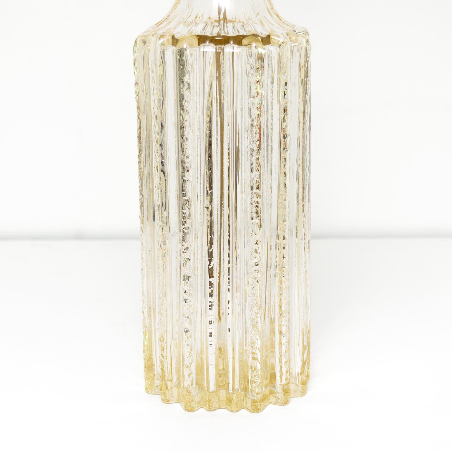 Scandinavian Modern Highly Textured Clear Glass Table Lamp with Brass Details For Sale 1