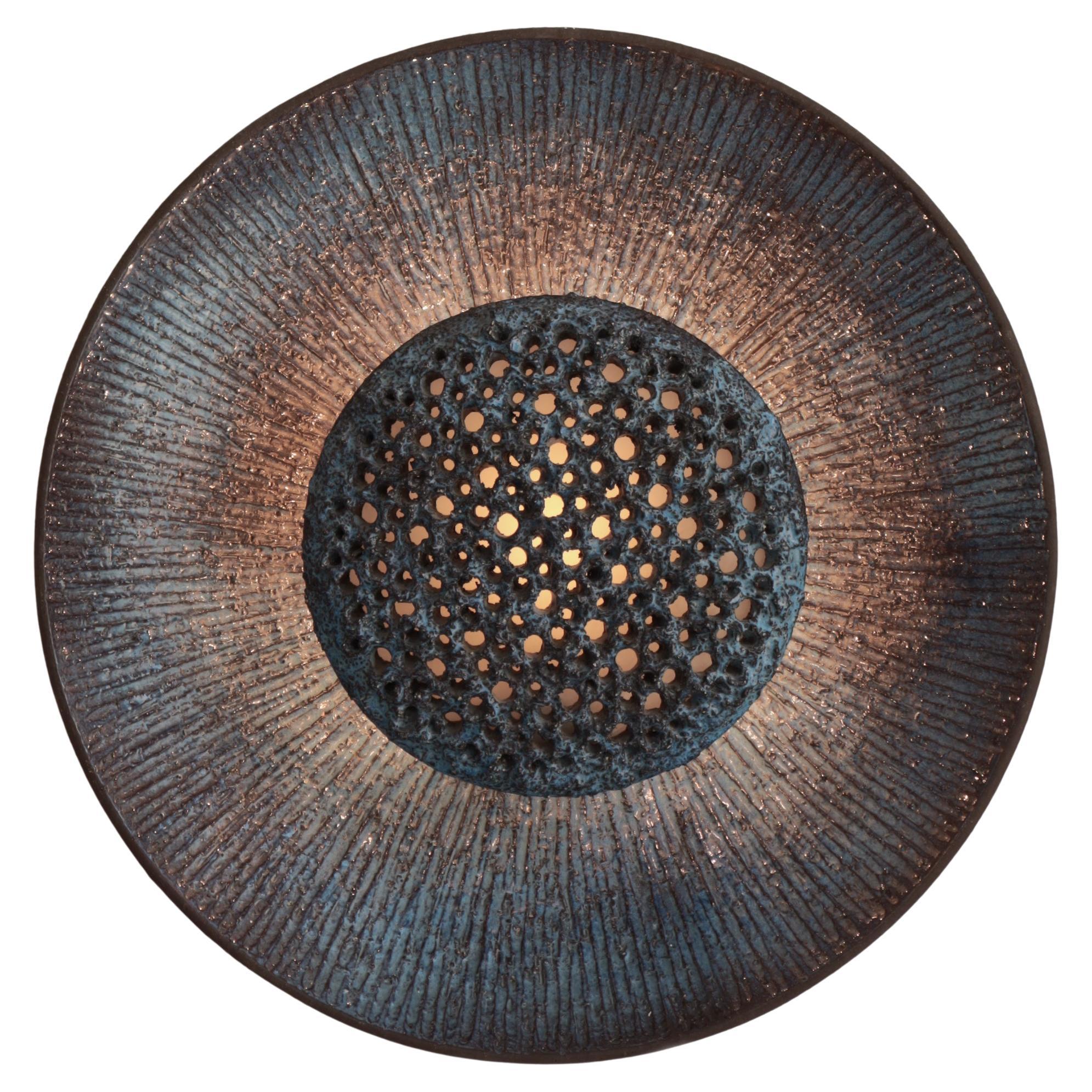 The Modern Scandinavian Huge Ceramics Blauer Wandleuchter "Sun" von Sejer Denmark, 1960er Jahre im Angebot