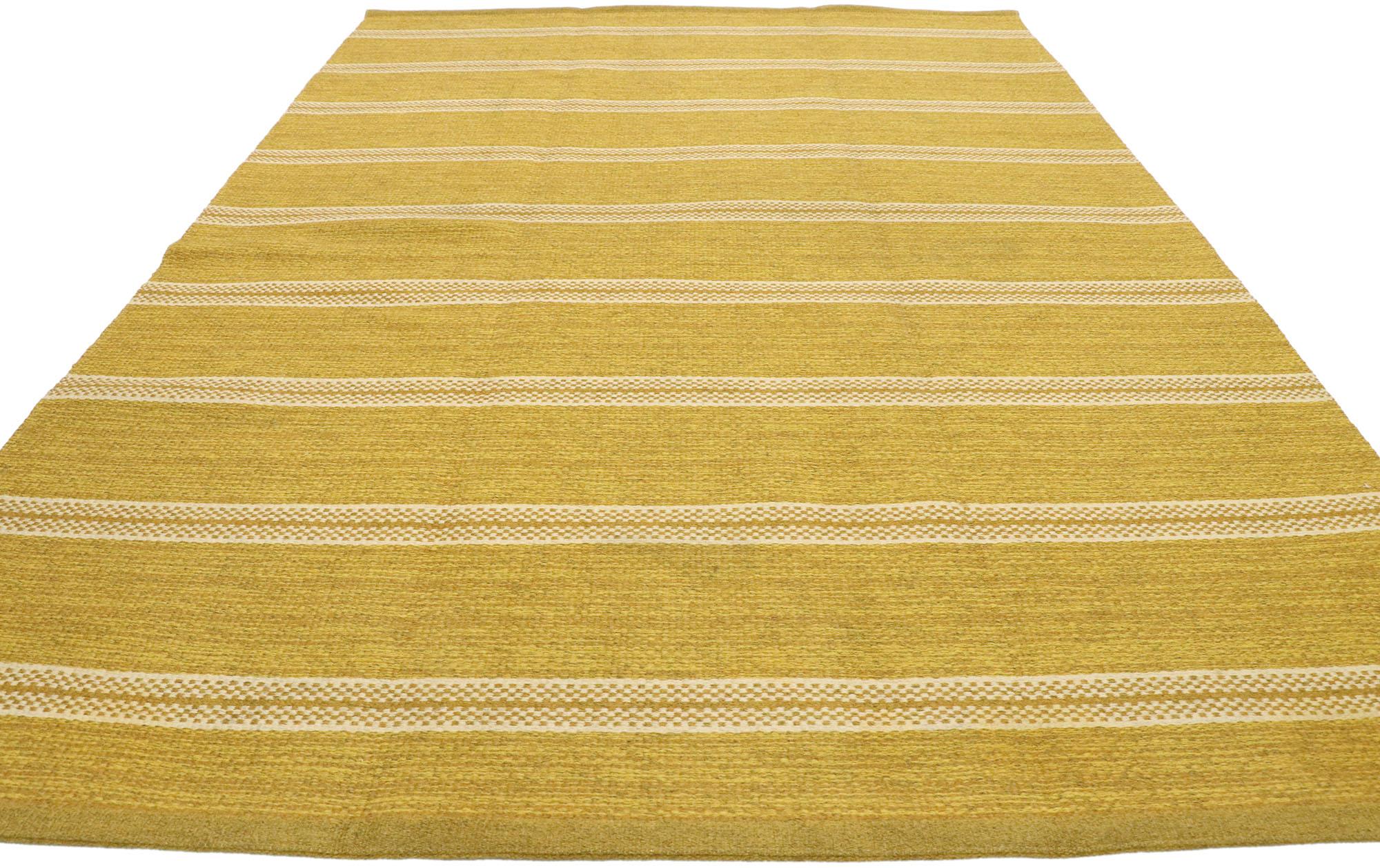 Scandinavo moderno Scandinavian Modern Hygge Vintage Gold Swedish Rollakan Kilim Rug & Kilim in vendita