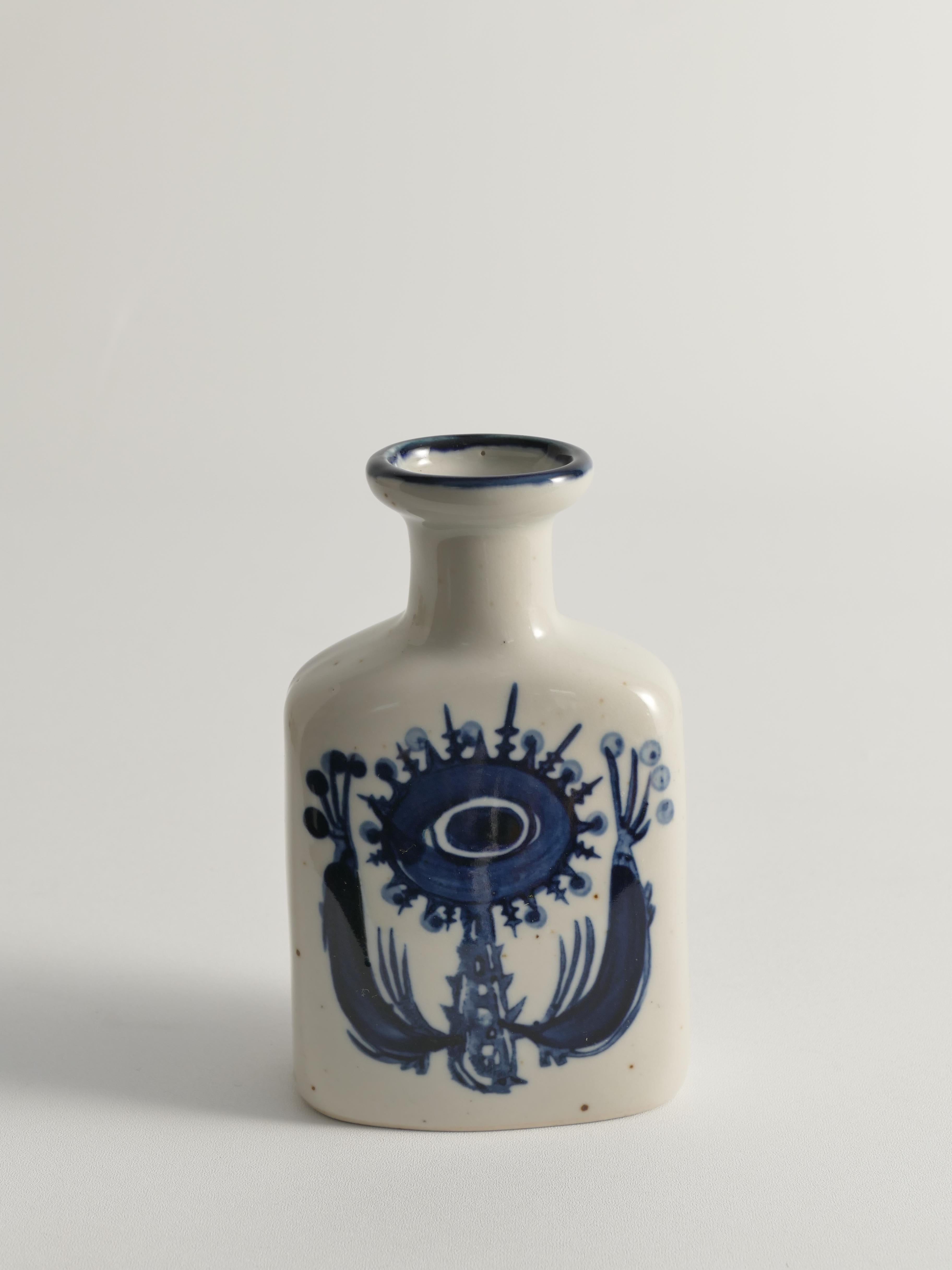 Scandinavian Modern Indigo Blue Flower Motif Stoneware Vase  For Sale 4