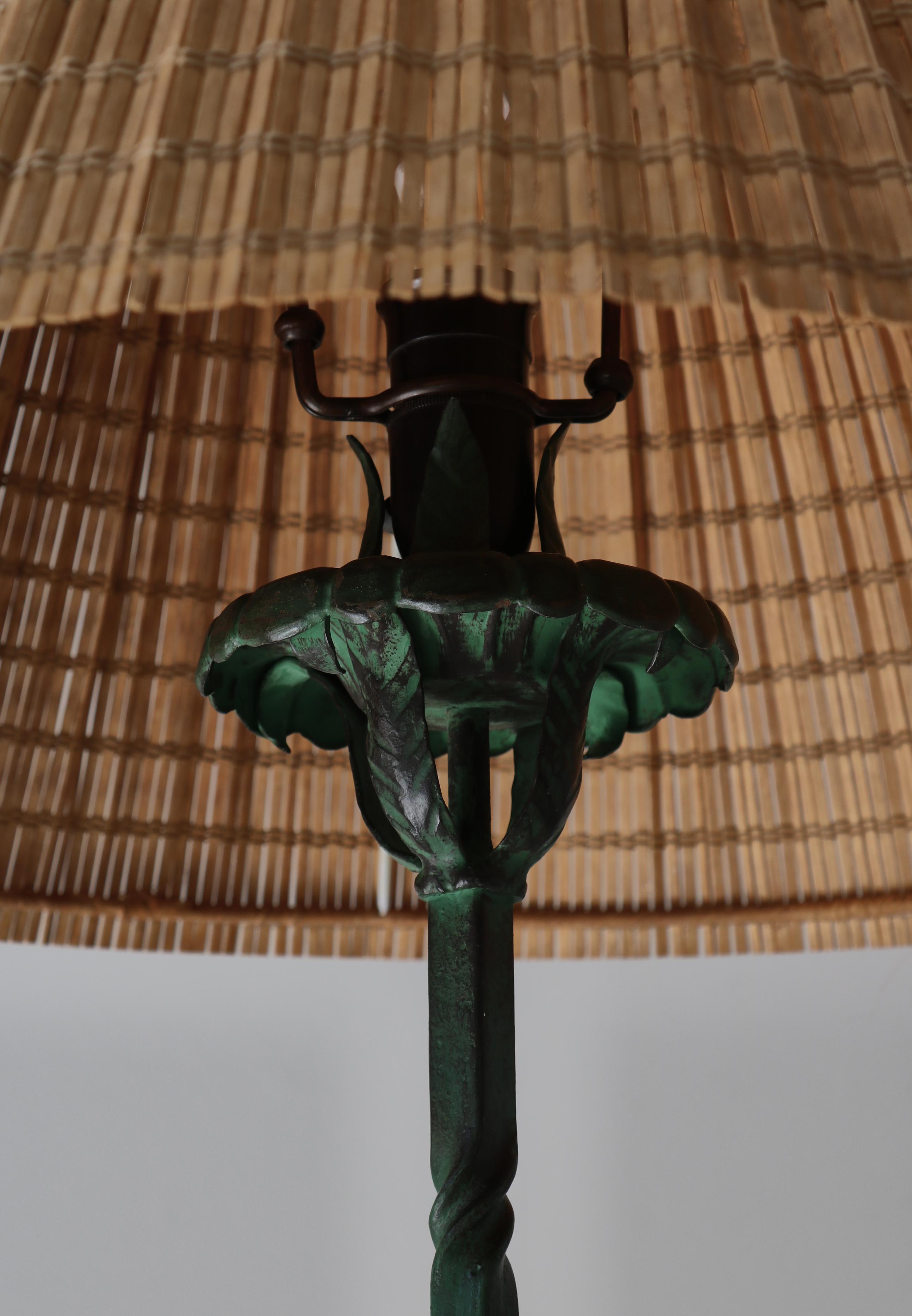 Fer Lampadaire scandinave vert Taidetakomo Hakkarainen, Finlande, années 1930 en vente