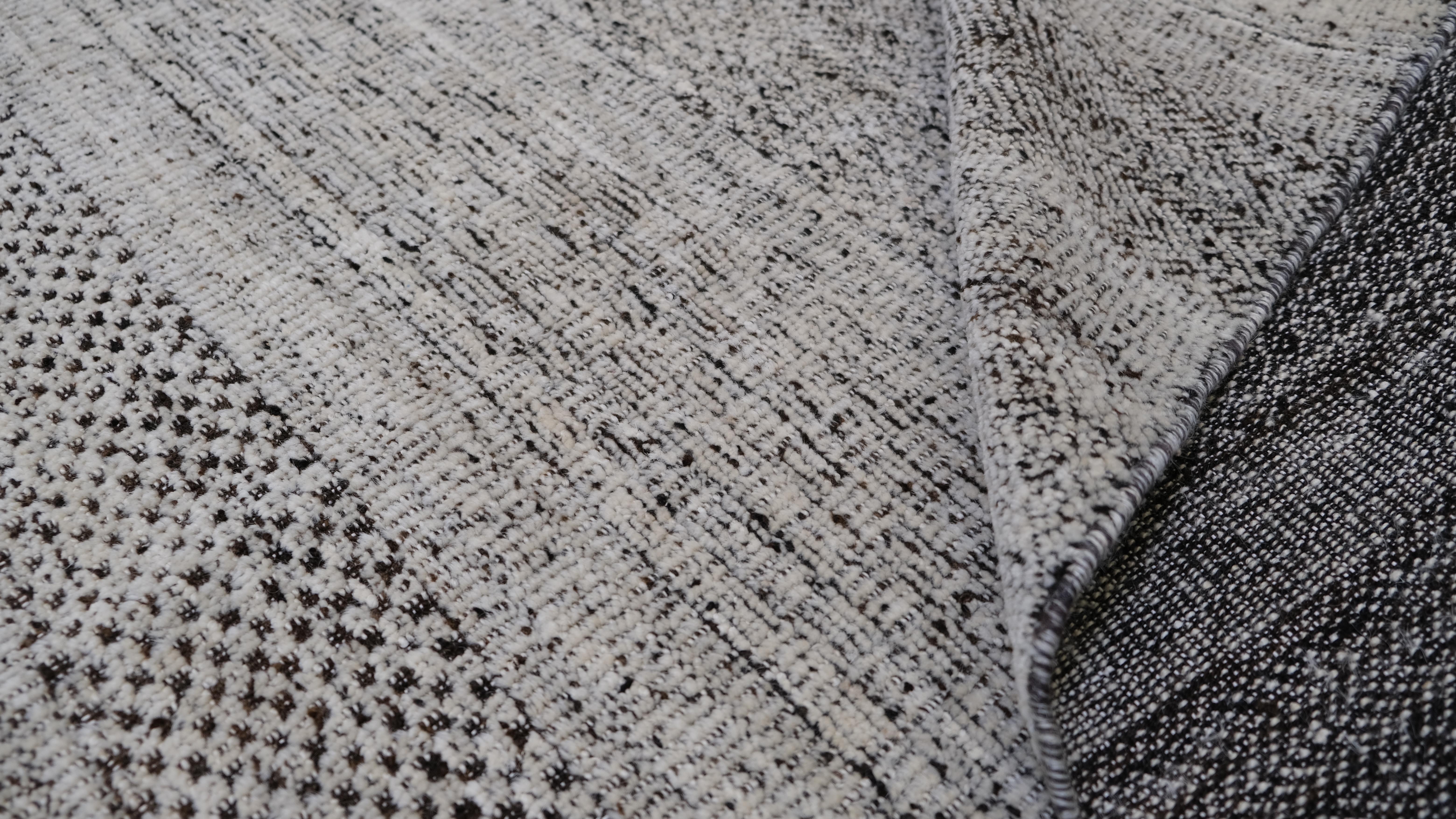 Pakistano The Modern Scandinavian Marrone Avorio  Tappeto in lana 12'4''x16'5'' in vendita