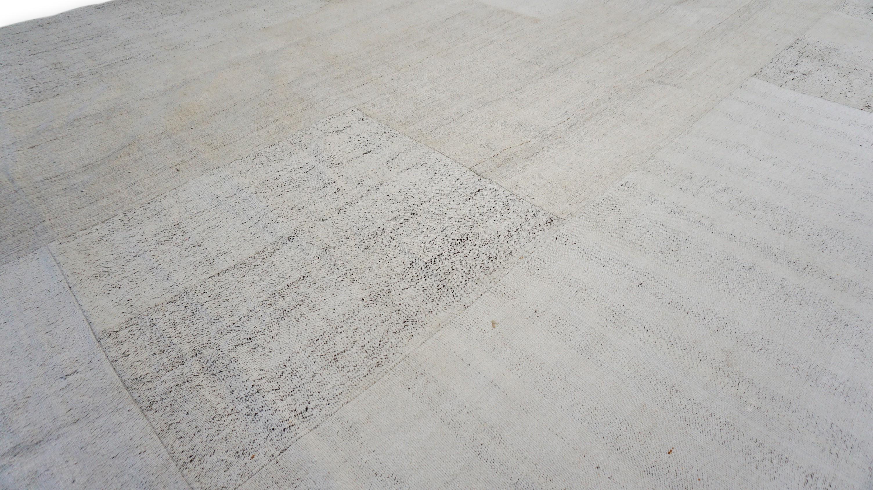 Scandinavian Modern Ivory Lt Grey Wool and Hemp Kilim 12'x15'1'' For Sale 1