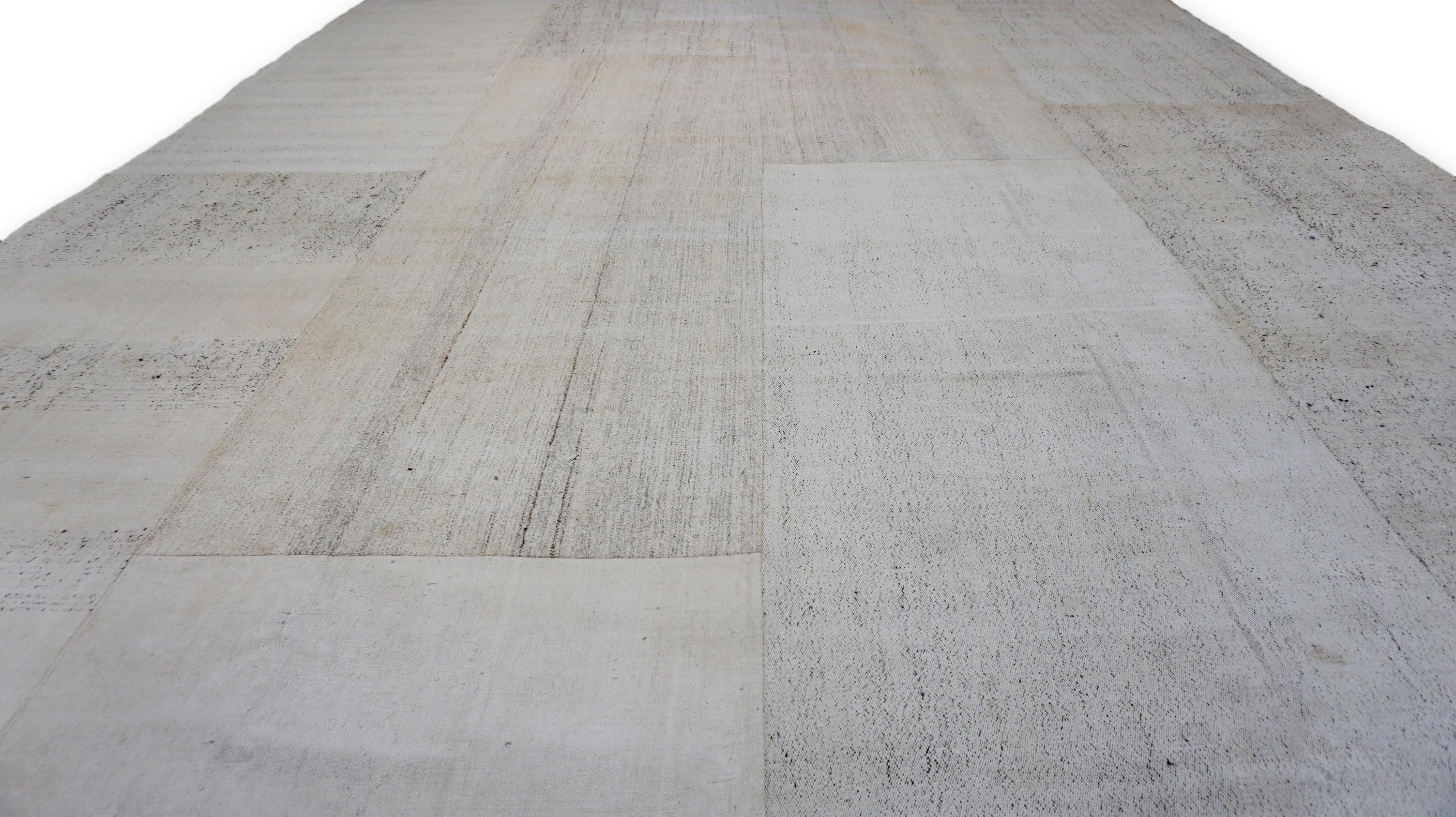 Scandinavian Modern Ivory Lt Grey Wool and Hemp Kilim 12'x15'1'' For Sale 3