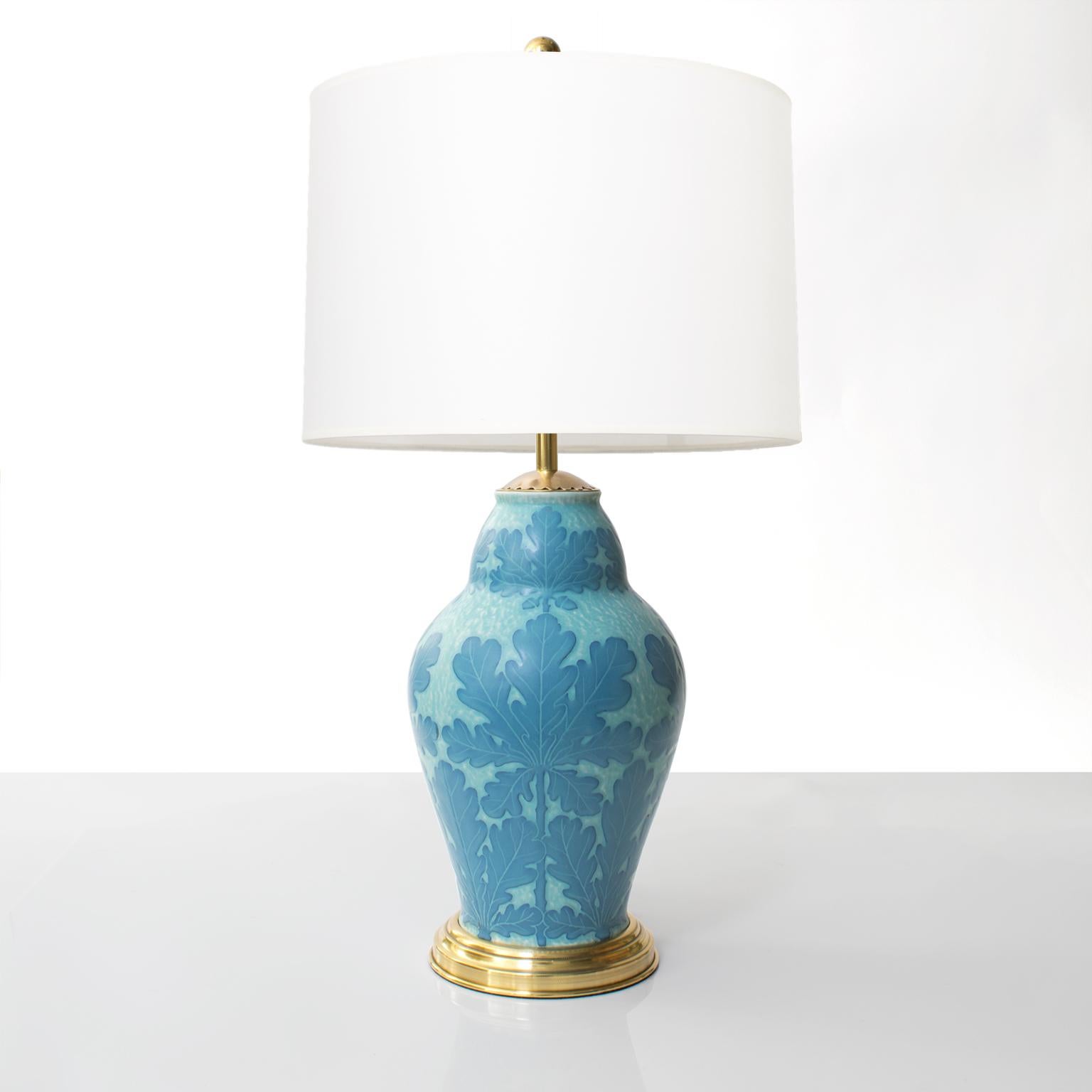 Skandinavisch-moderne Art-Deco-Tischlampe aus Keramik in 