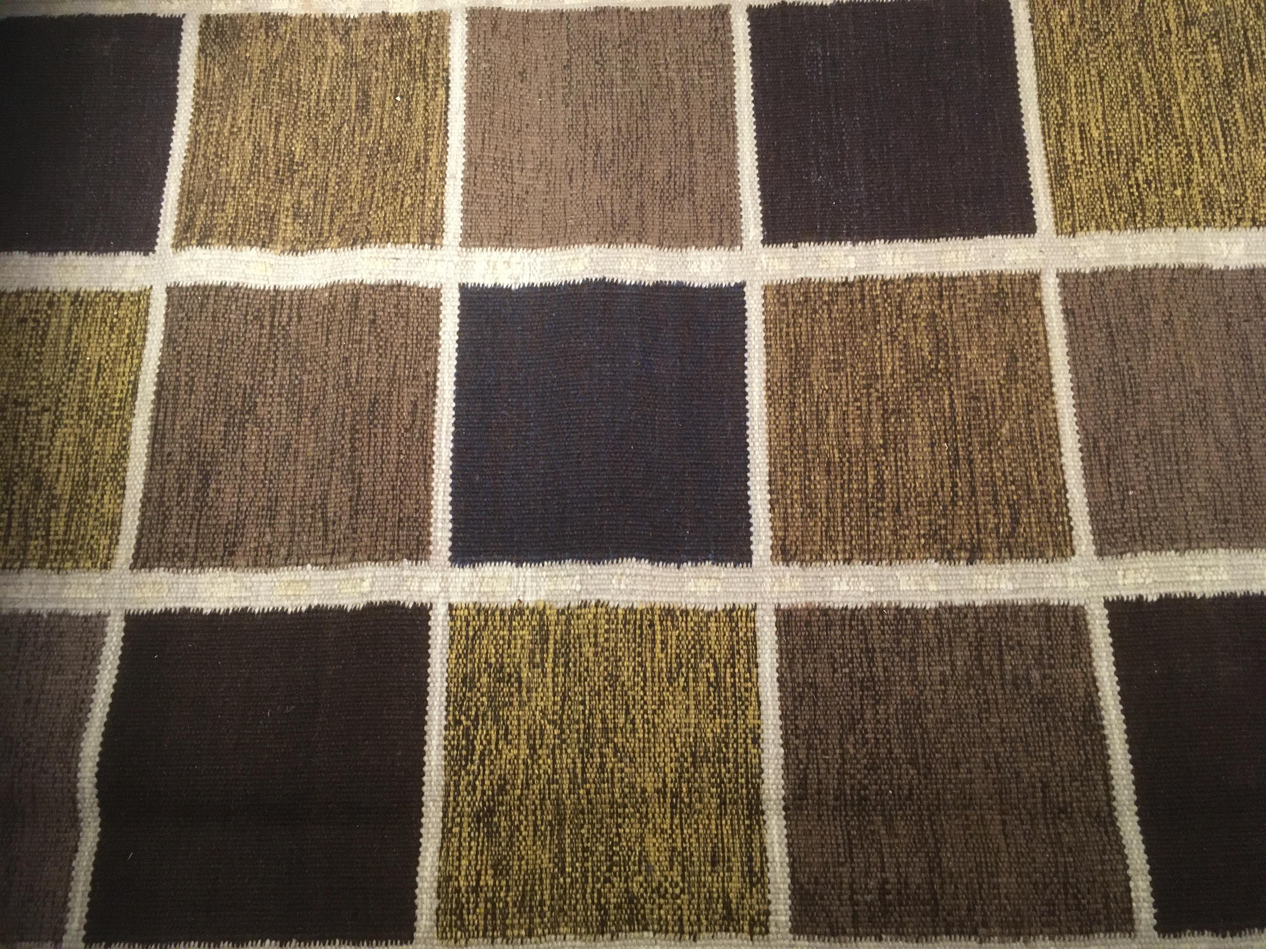 Scandinavian Modern Kilim Carpet For Sale 5