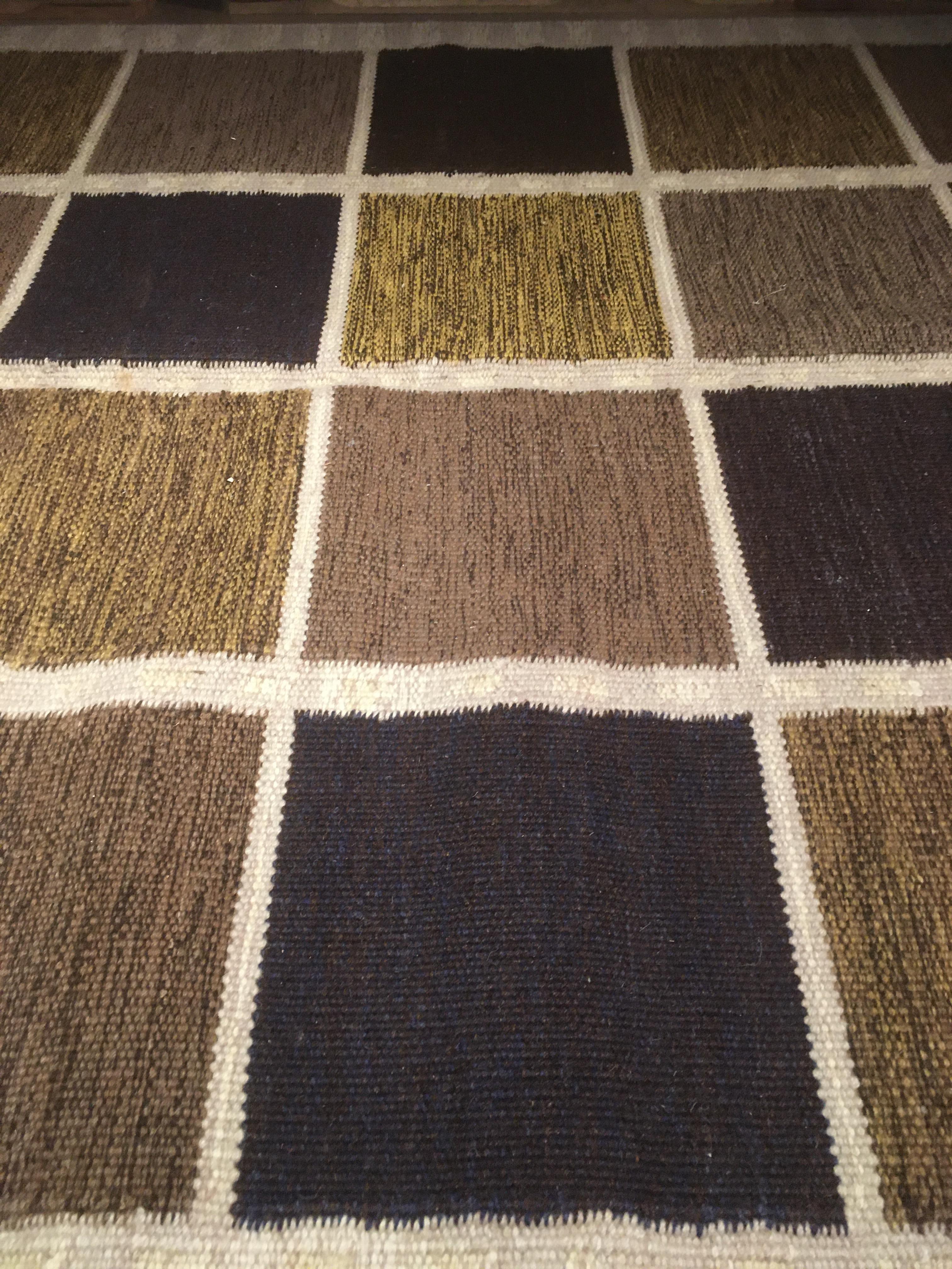 Scandinavian Modern Kilim Carpet For Sale 6