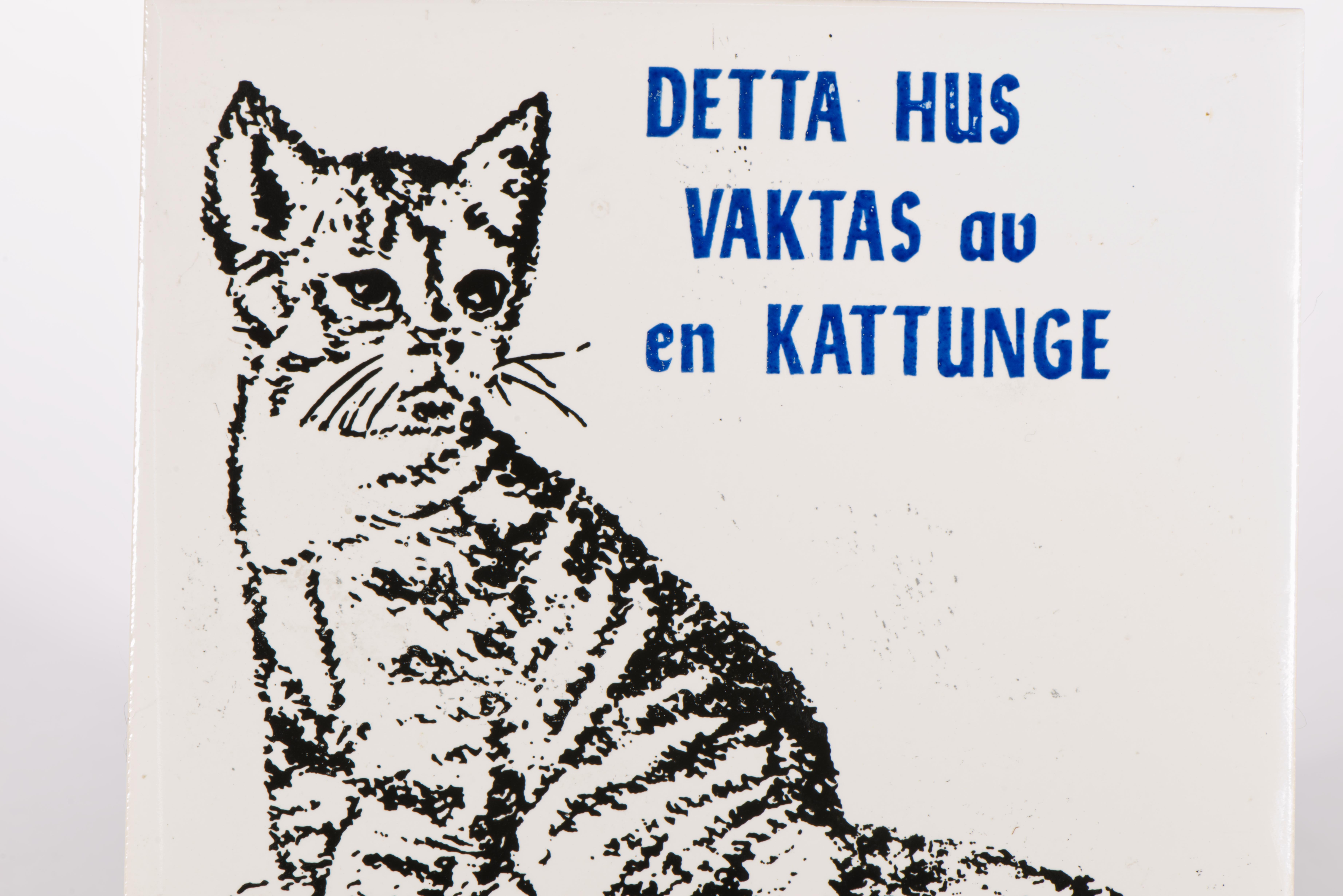 Scandinave moderne Plaque murale en tuiles The Modern Scandinavian Kitten, Suède, années 1960-1970 en vente