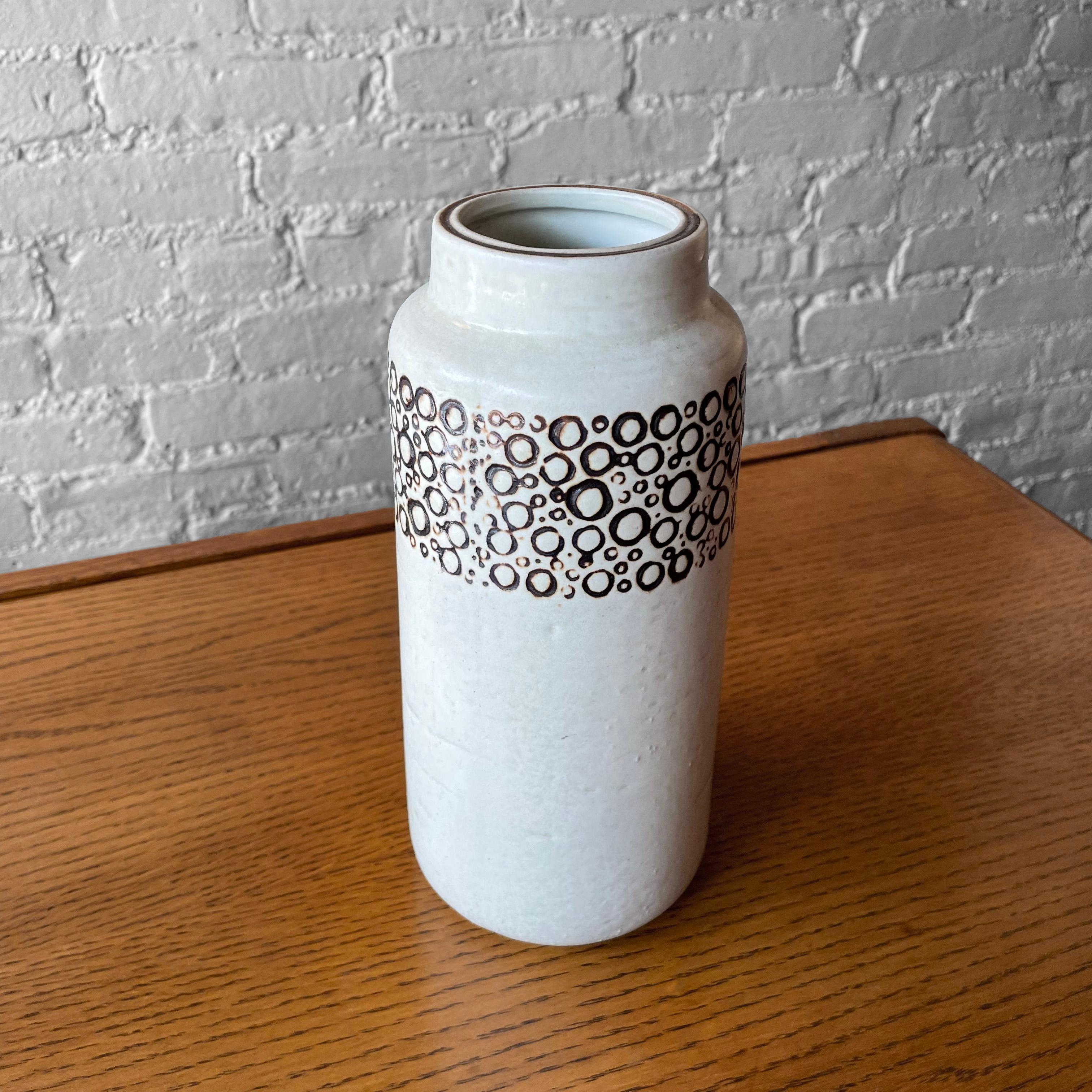 Skandinavische moderne Vase „Kreta“ von Britt-Louise Sundell für Gustavsberg Studio (Skandinavische Moderne) im Angebot