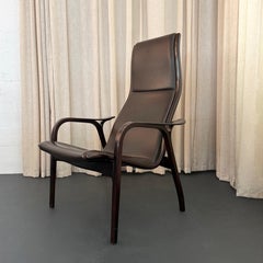 Poltrona "Lamino" in stile moderno scandinavo, disegnata da Yngve Ekström per Swedese