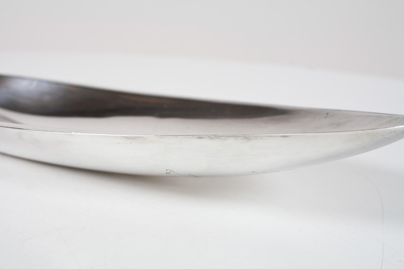 Scandinavian Modern Large Silver Leaf Bowl or object by Tapio Wirkkala, 1962 For Sale 3