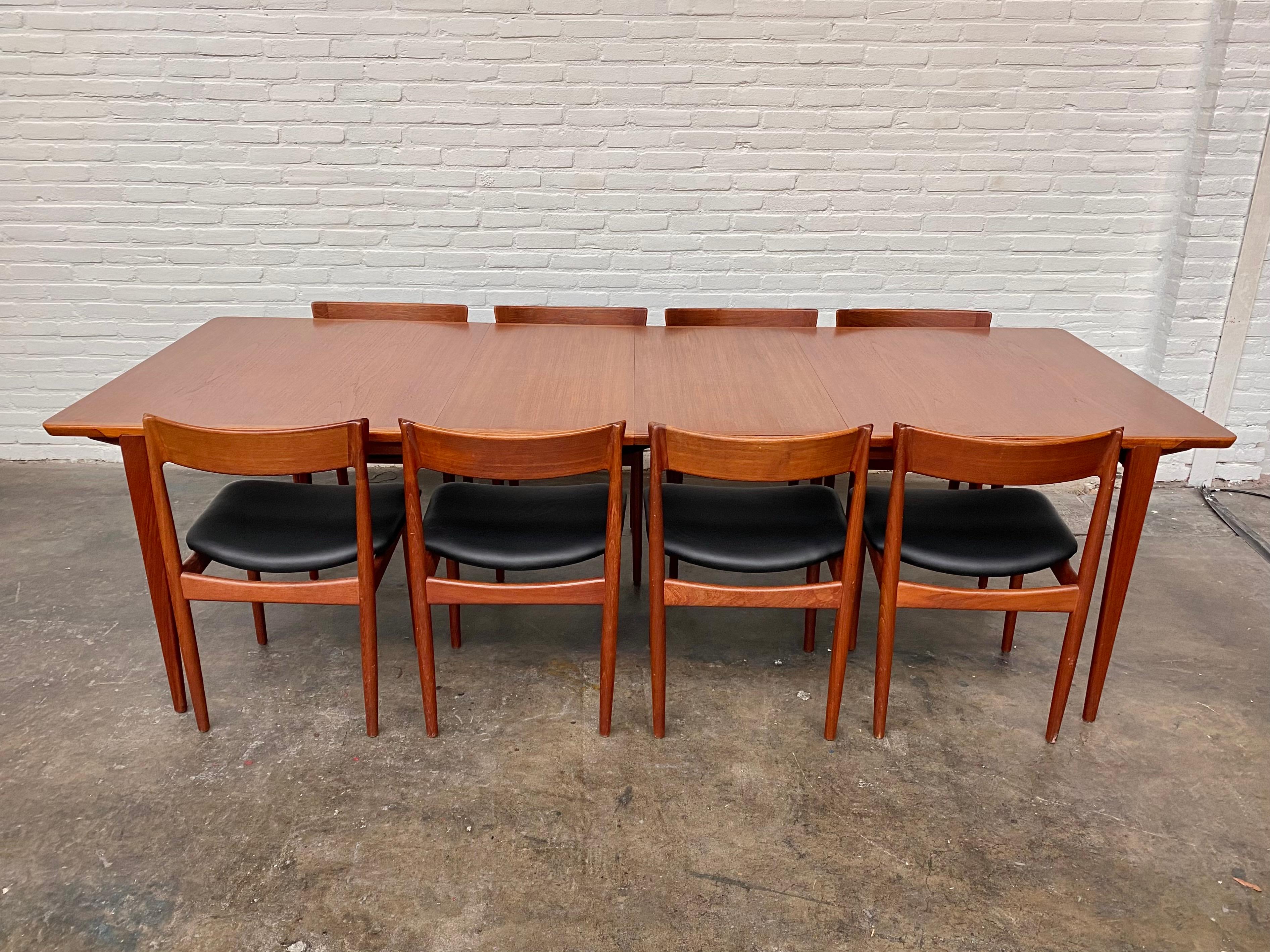 Scandinavian Modern Large Teak Dining Room Set by Henry Rosengren Hansen, 1960s 1
