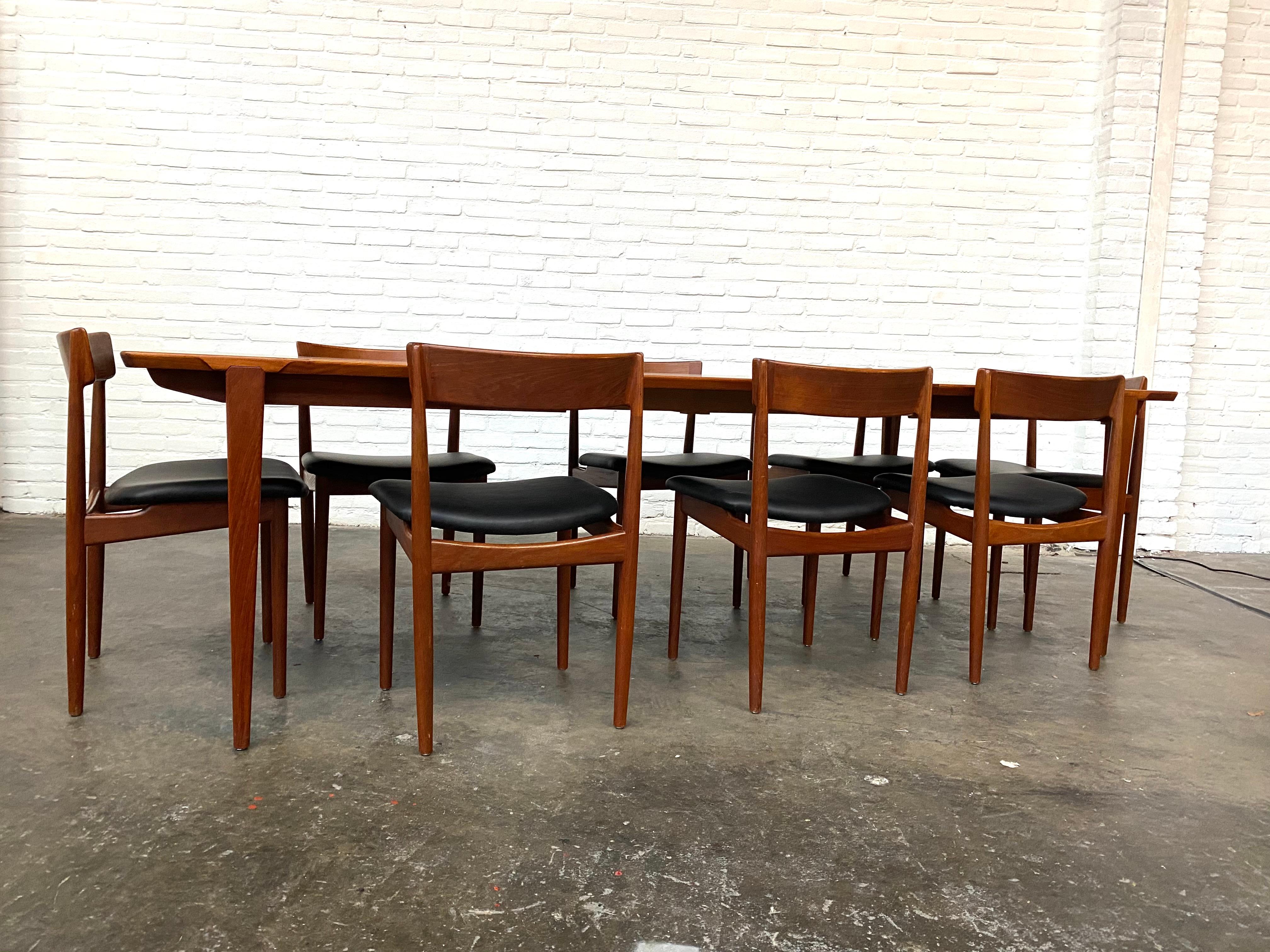 Scandinavian Modern Large Teak Dining Room Set by Henry Rosengren Hansen, 1960s 2