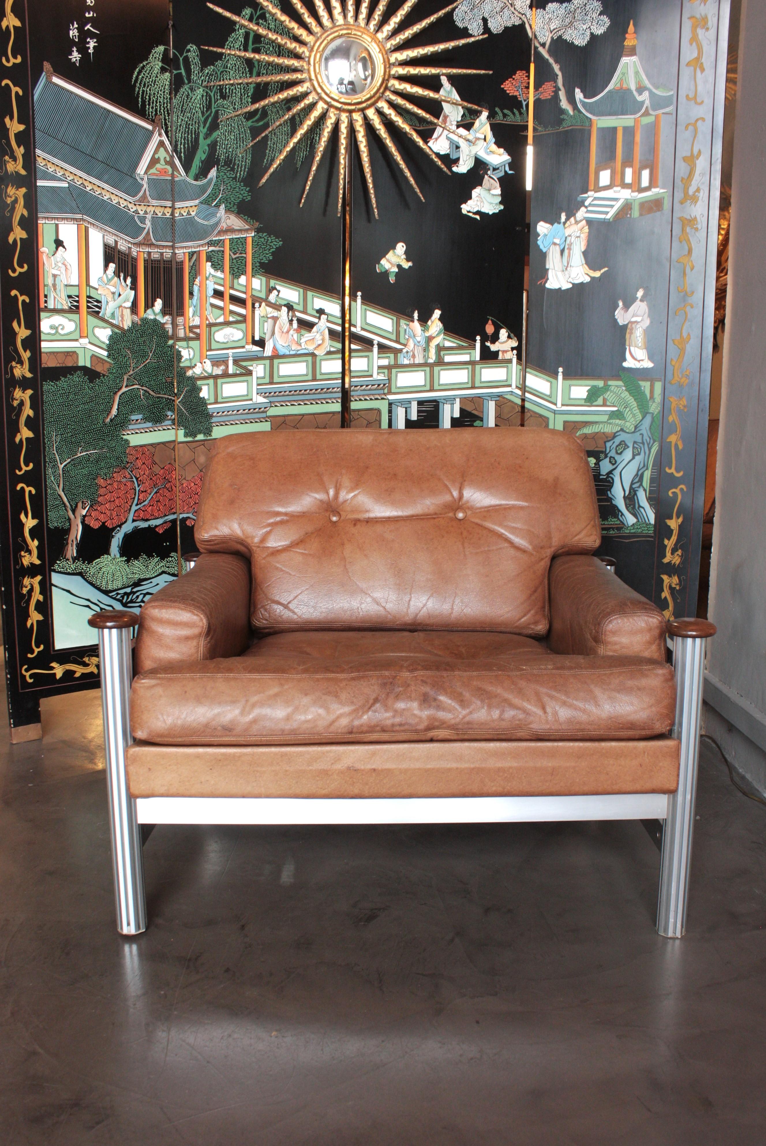 Scandinavian Modern Leather and Aluminium Lounge Chair For Sale 5