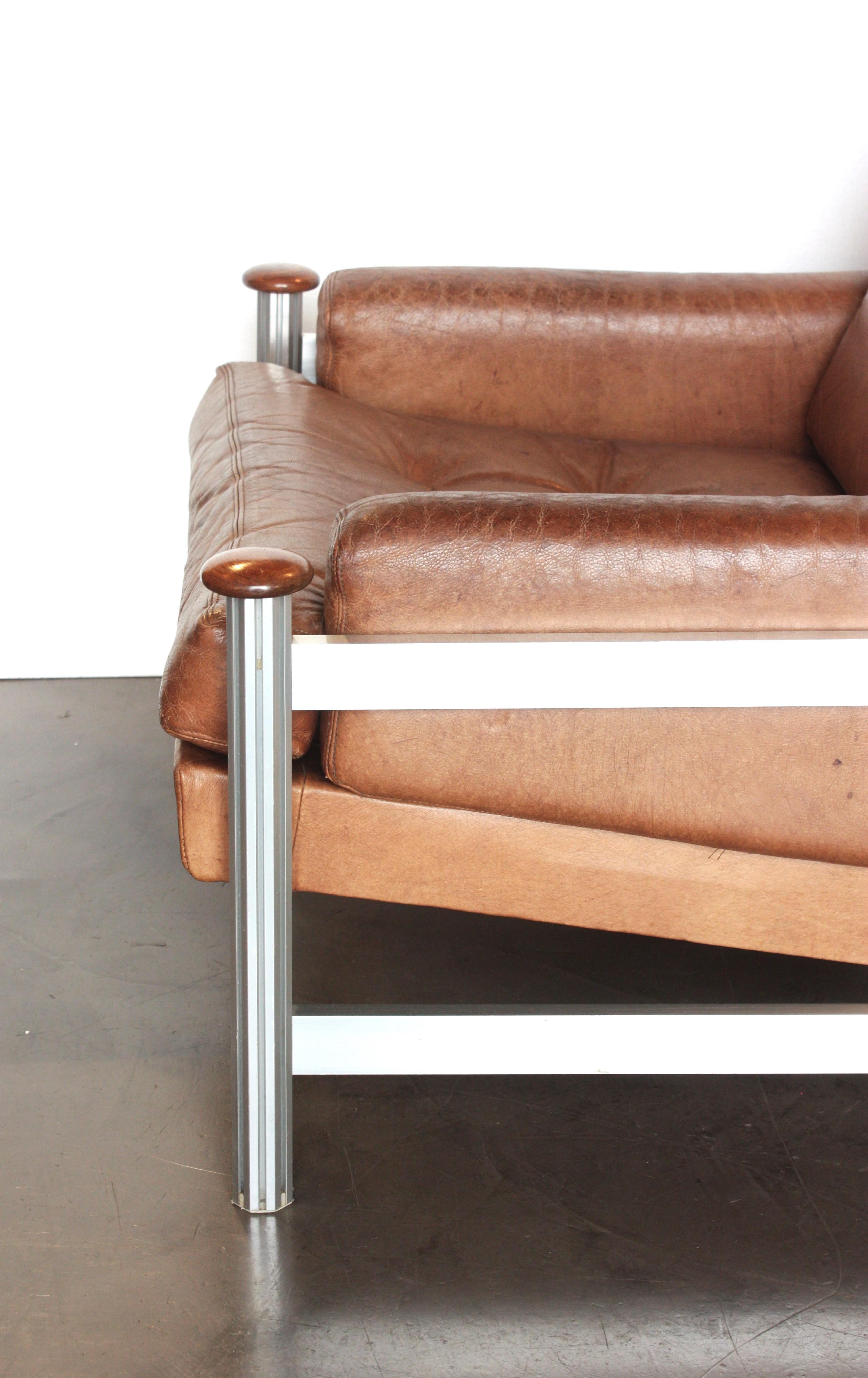 Scandinavian Modern Leather and Aluminium Lounge Chair For Sale 9