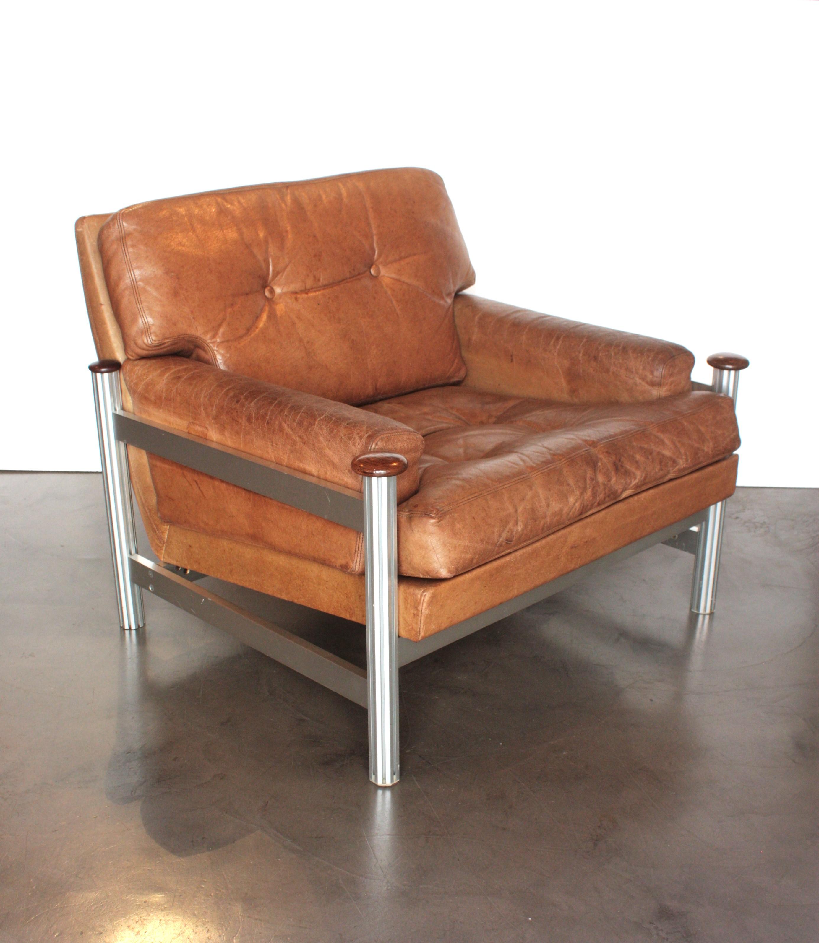 Hand-Crafted Scandinavian Modern Leather and Aluminium Lounge Chair For Sale