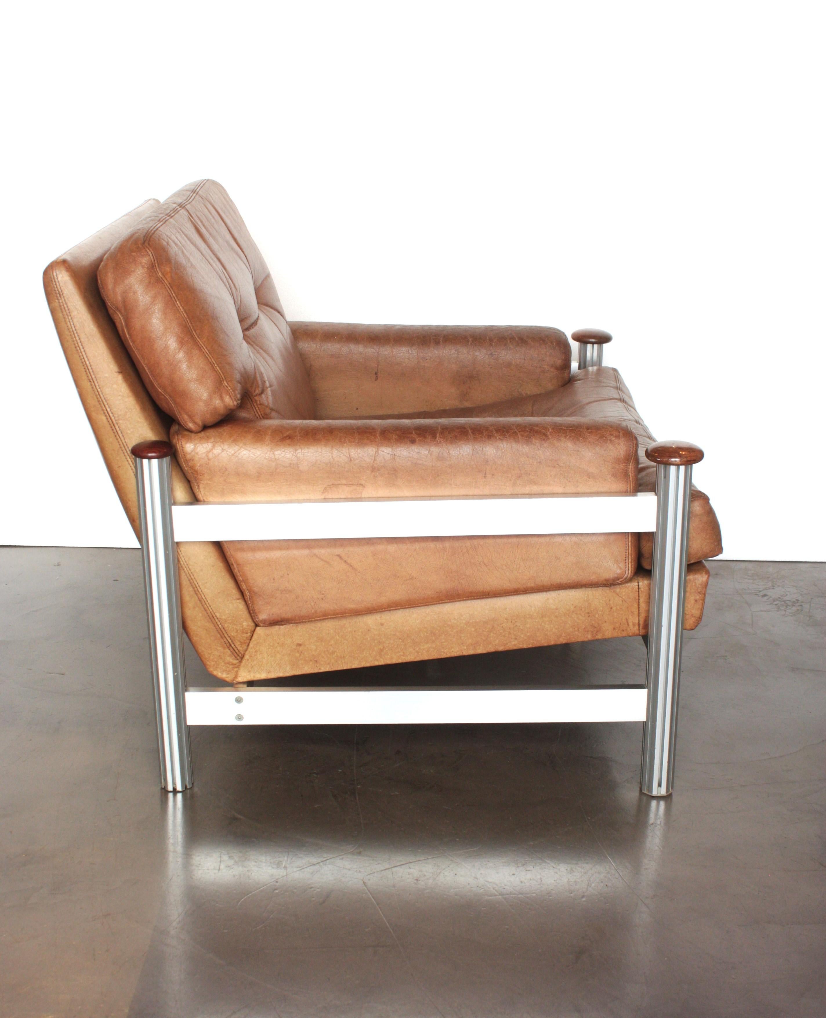 Scandinavian Modern Leather and Aluminium Lounge Chair For Sale 1