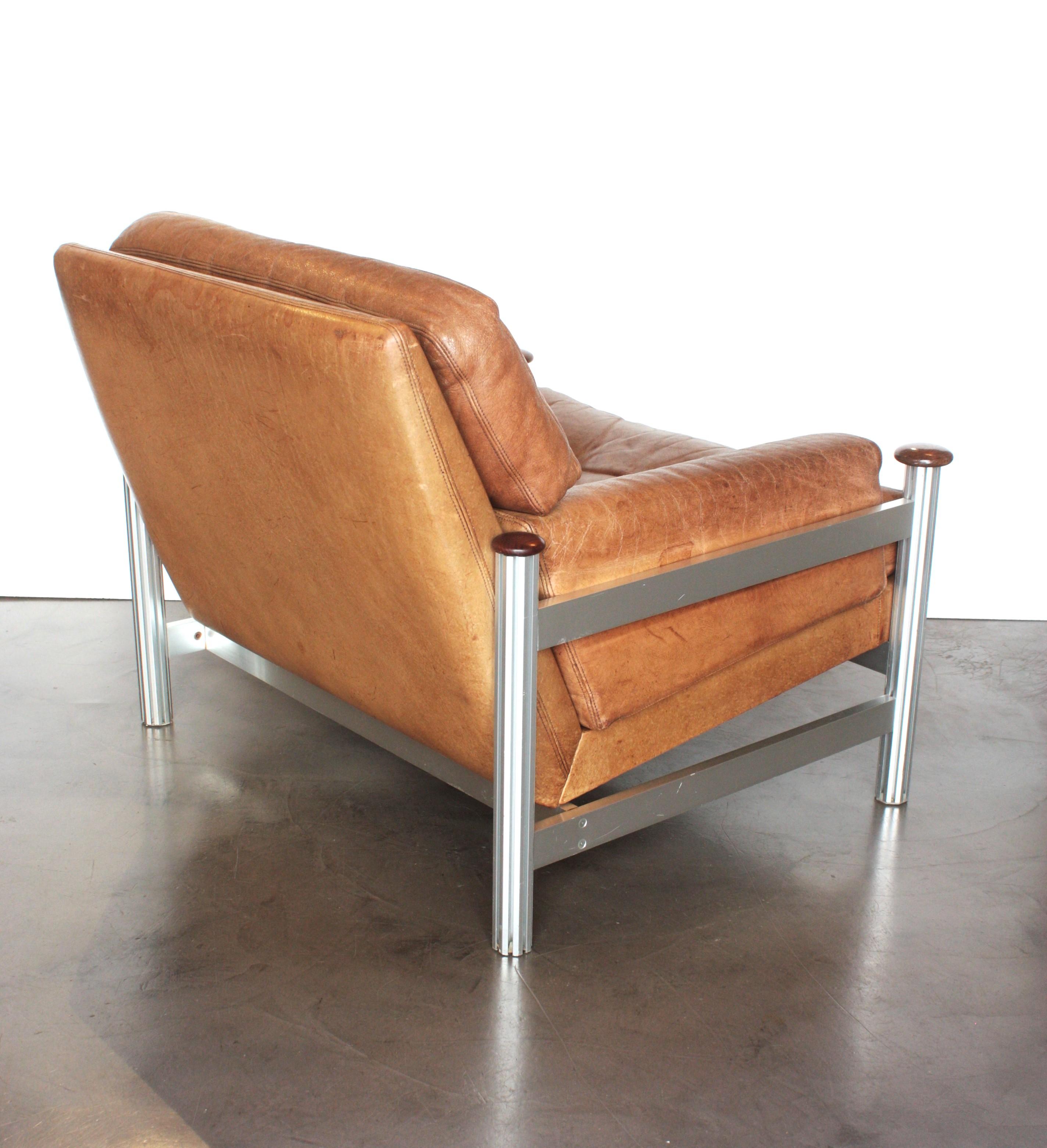 Scandinavian Modern Leather and Aluminium Lounge Chair For Sale 2