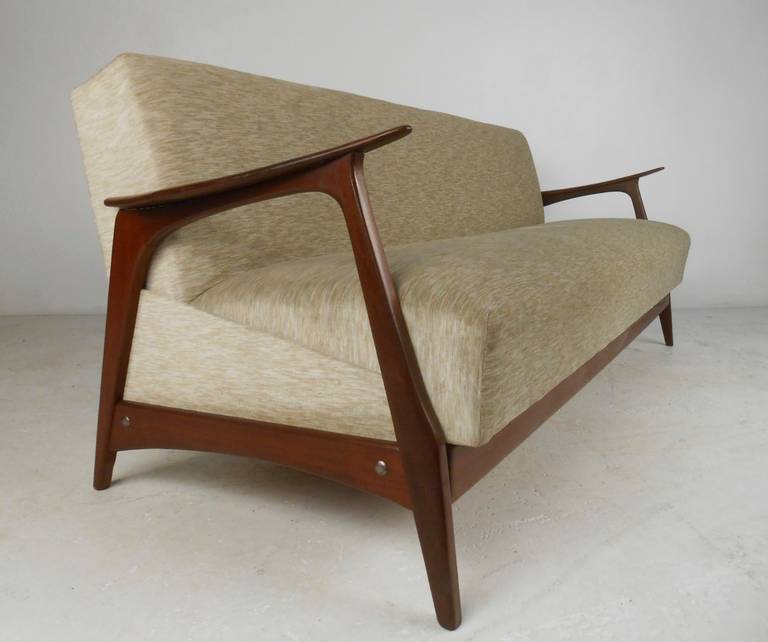 Scandinavian Modern Living Room Set with Chairs and Daybed For Sale at