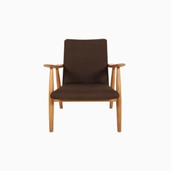 Scandinavian Modern Lounge by Hans J Wegner
