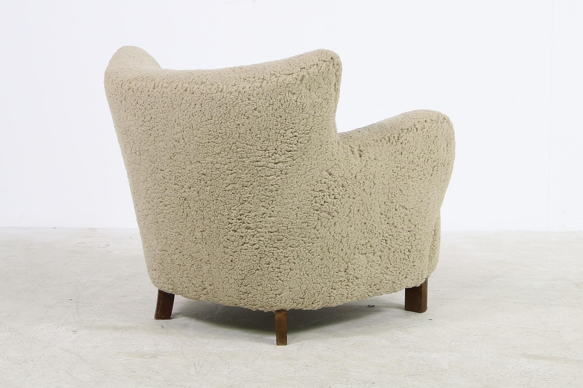 Scandinavian Modern Lounge Chair 1950s Teddy Fur & Leather, Sheepskin, Denmark C In Good Condition In Hamminkeln, DE