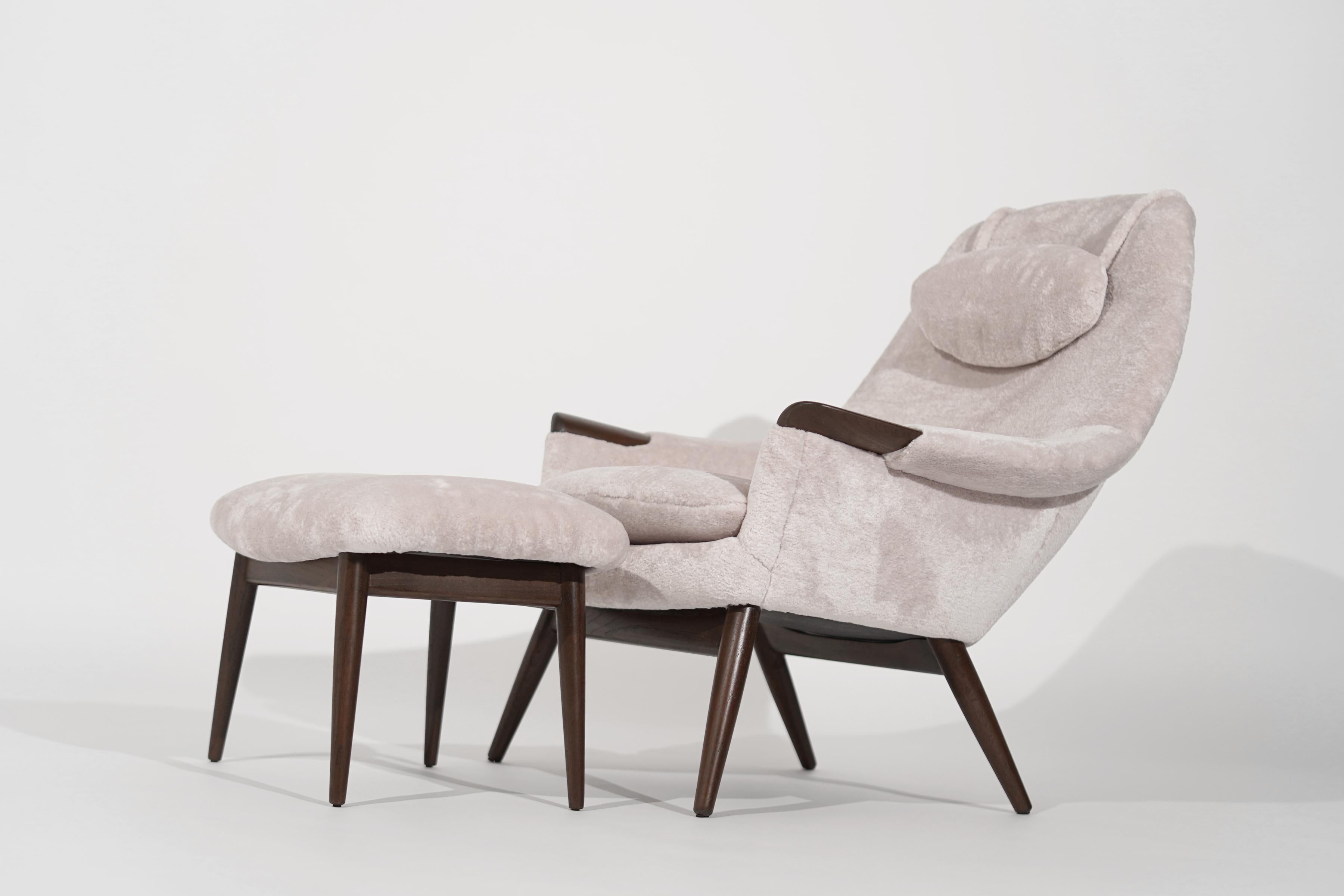 Scandinavian-Modern Lounge Chair and Footstool by Gerhard Berg, C. 1950 In Excellent Condition In Westport, CT