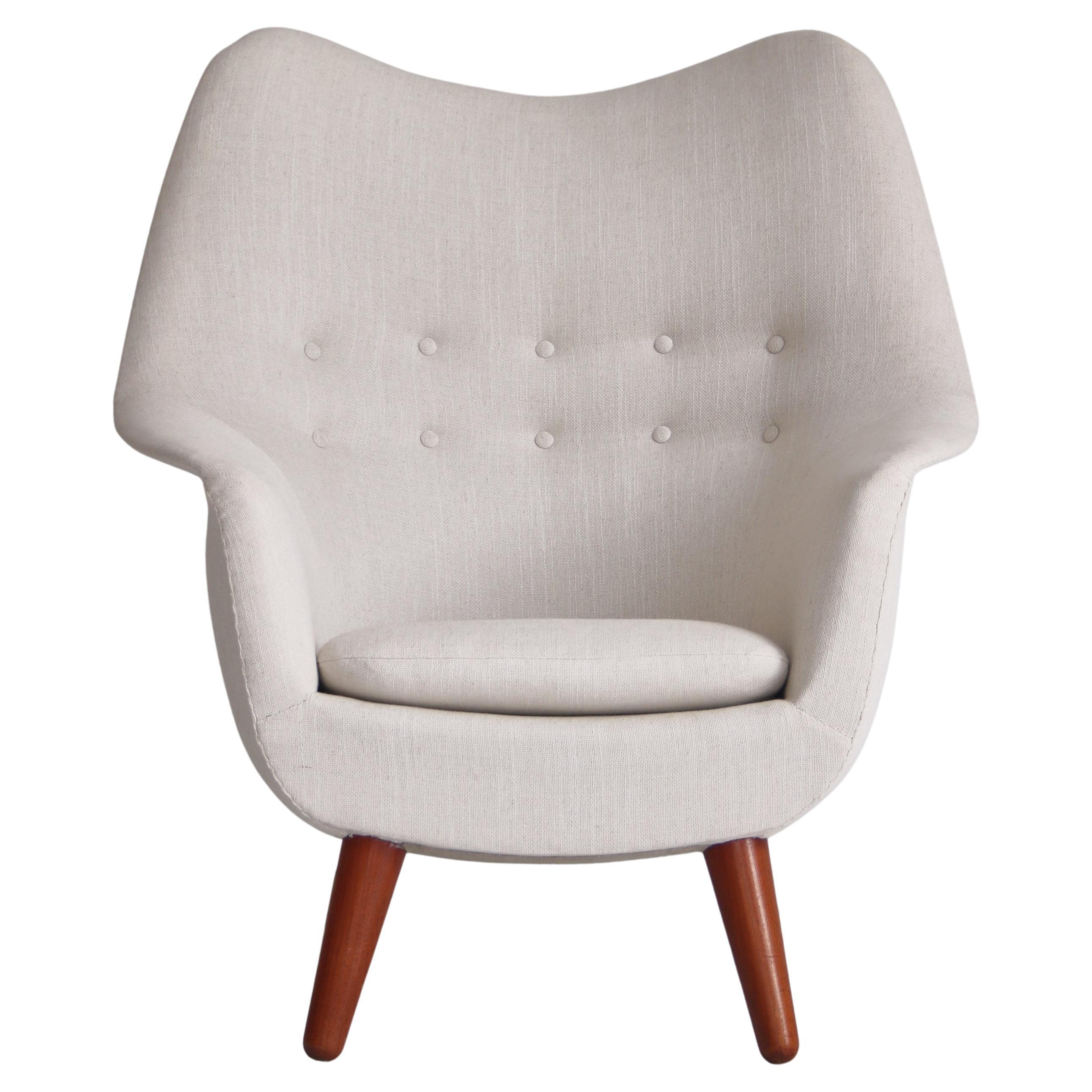 Large White "Manta Ray" Lounge Chair by Arne Hovmand-Olsen, Denmark, 1956 For Sale