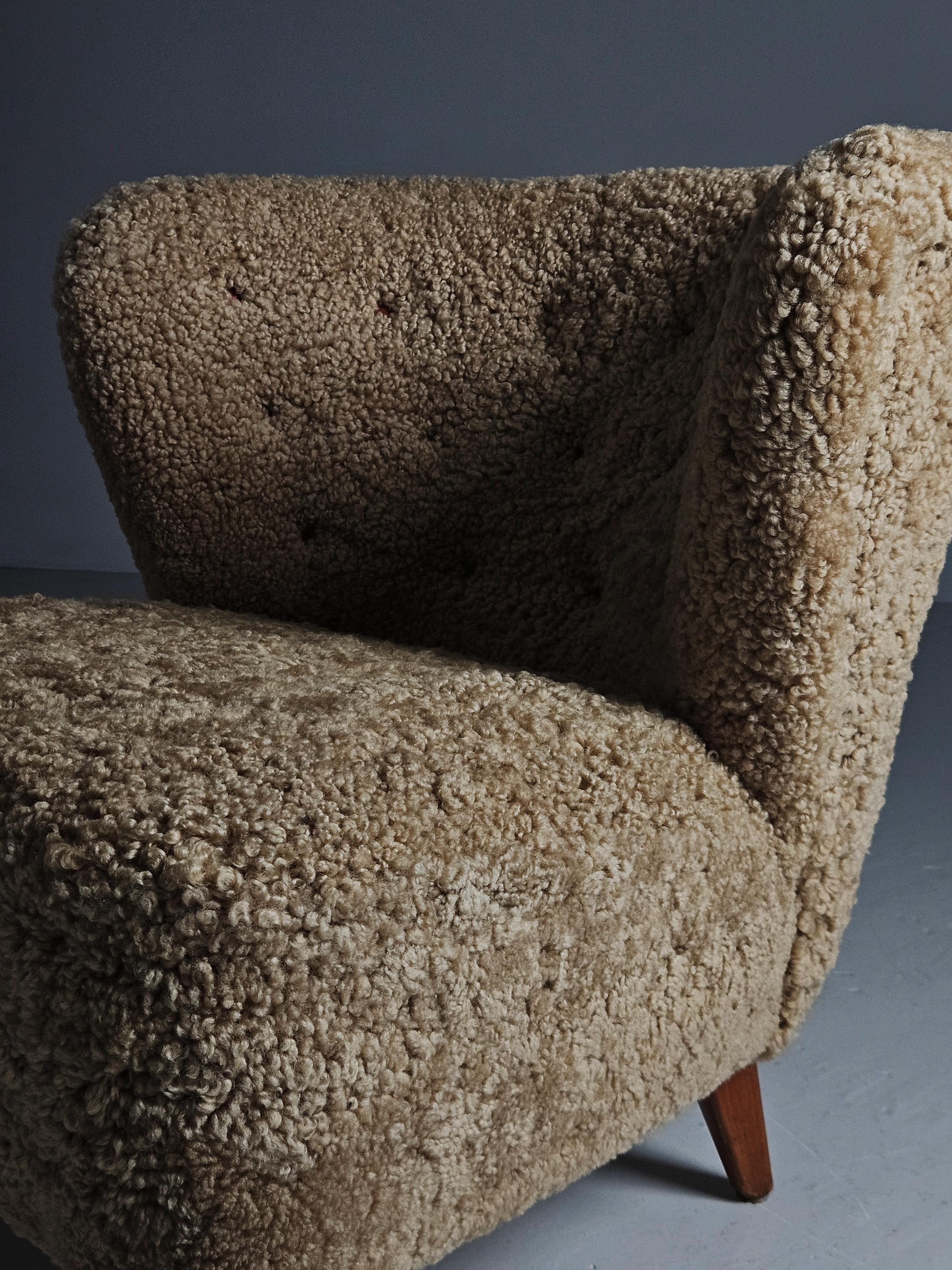 Scandinavian Modern lounge chair by Gösta Jonsson, Sweden, 1950s For Sale 2