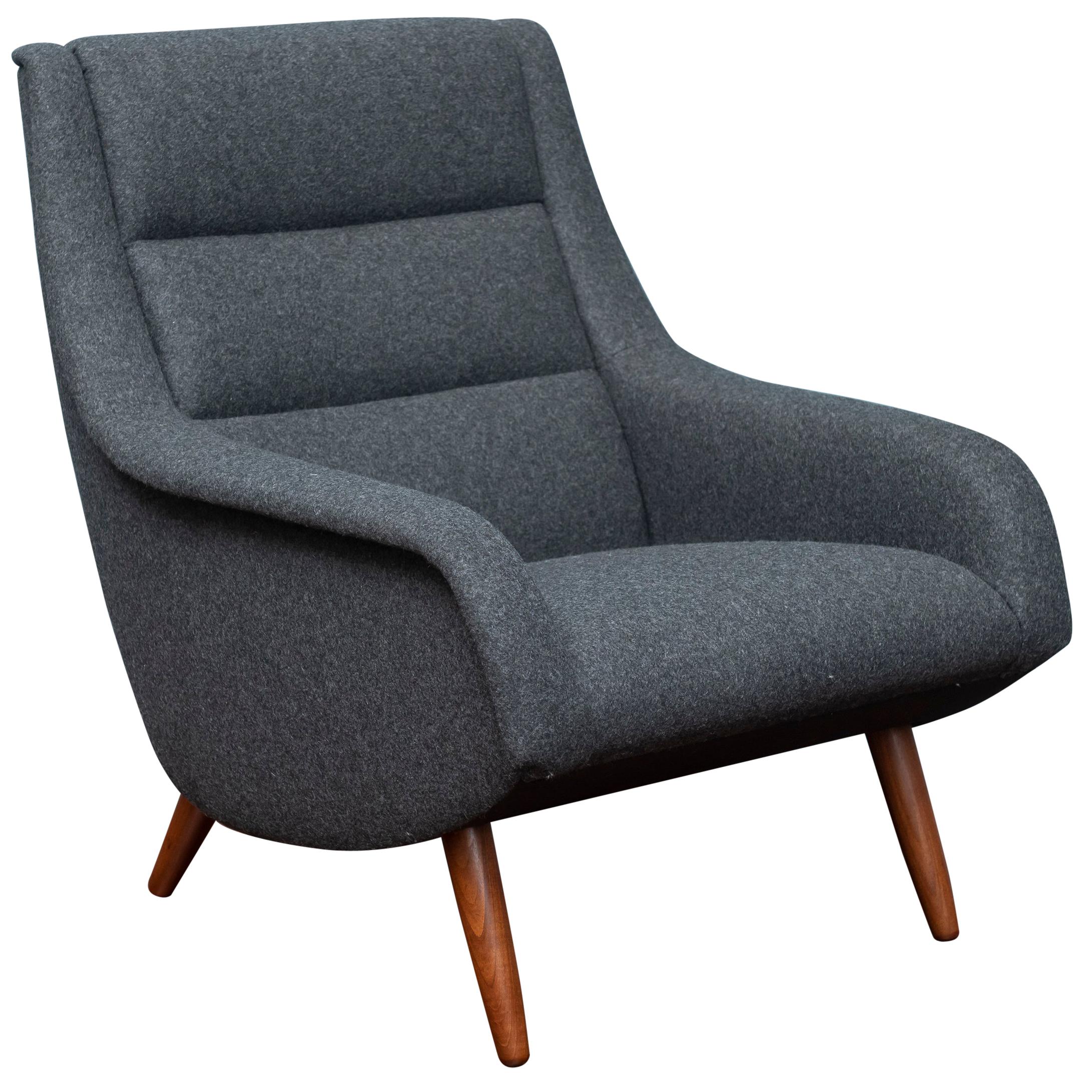 Scandinavian Modern Lounge Chair