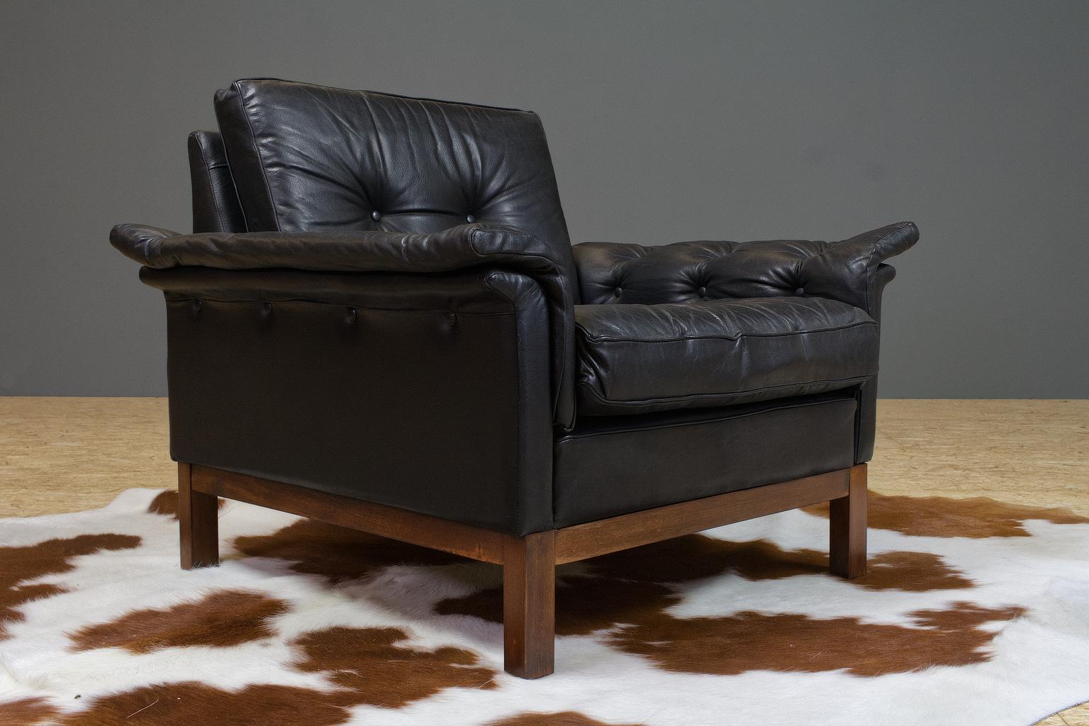 Scandinavian Modern Lounge Chair in Black Leather, Danish Modern, 1960s In Good Condition In Beek en Donk, NL