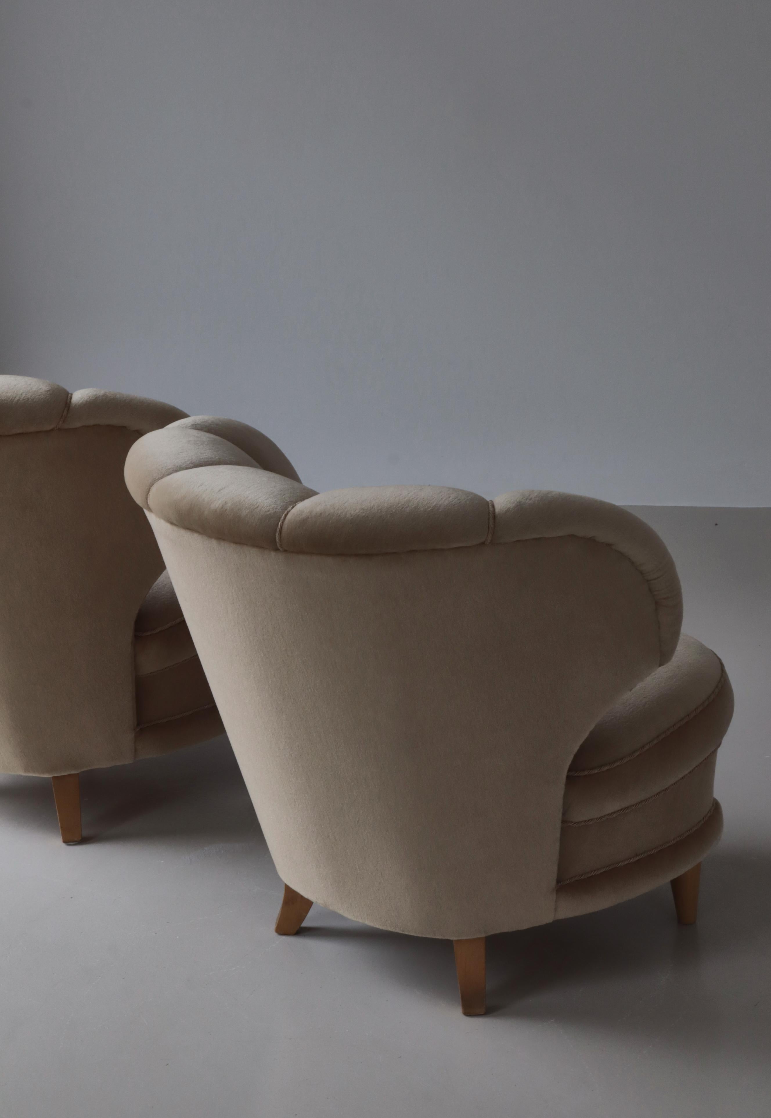 Scandinavian Modern Lounge Chairs Beige Suede Carl Johan Boman, Finland, 1940s 10