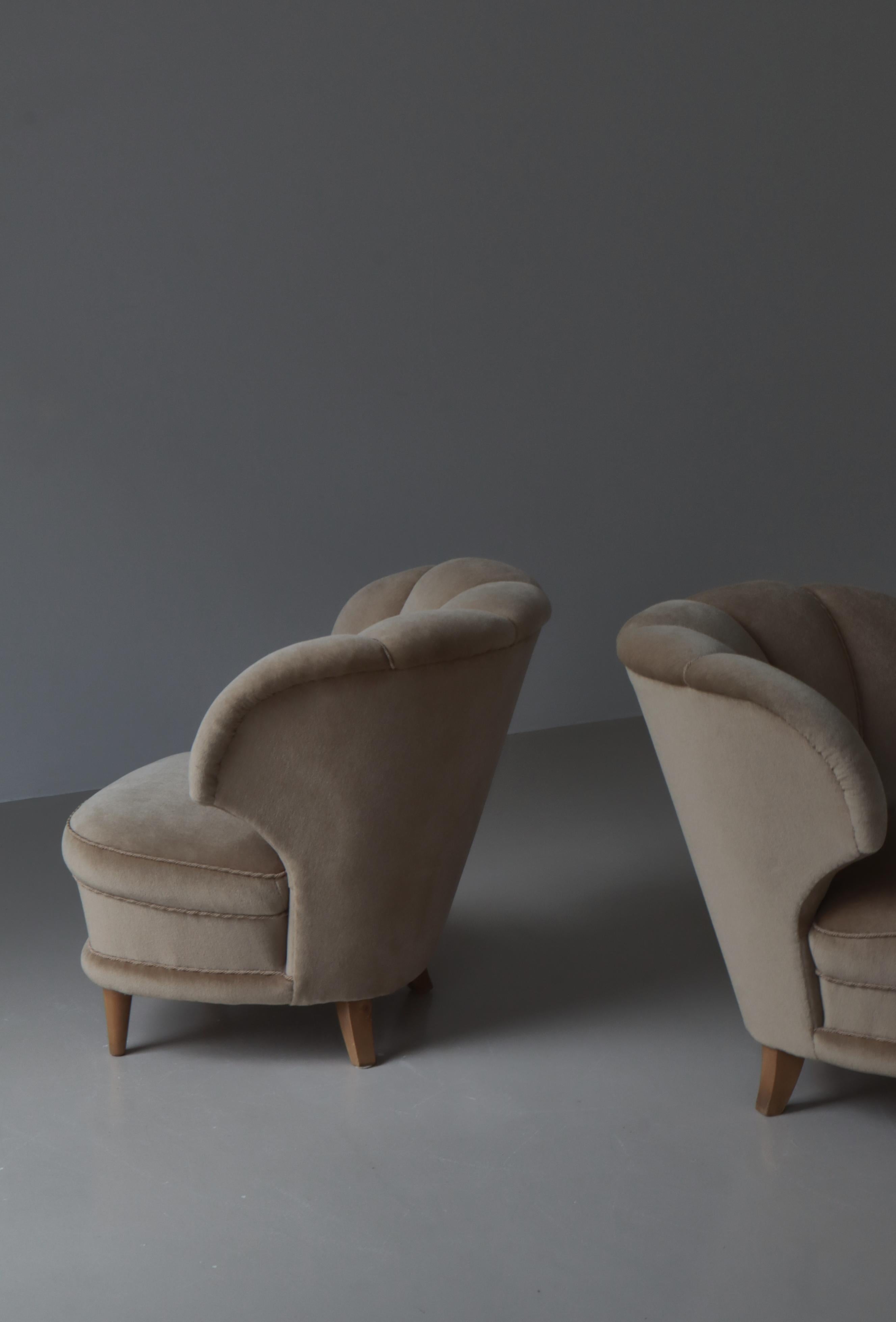 Scandinavian Modern Lounge Chairs Beige Suede Carl Johan Boman, Finland, 1940s 14
