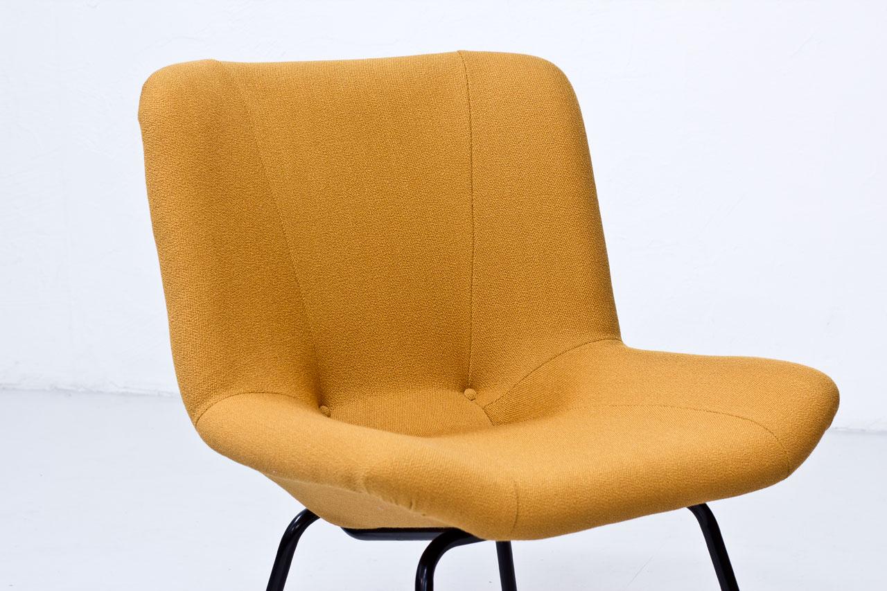 Scandinavian Modern Lounge Chairs by Carl Gustaf Hiort Af Ornäs, Finland For Sale 6
