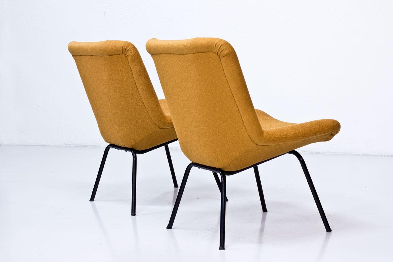 Scandinavian Modern Lounge Chairs by Carl Gustaf Hiort Af Ornäs, Finland For Sale 2