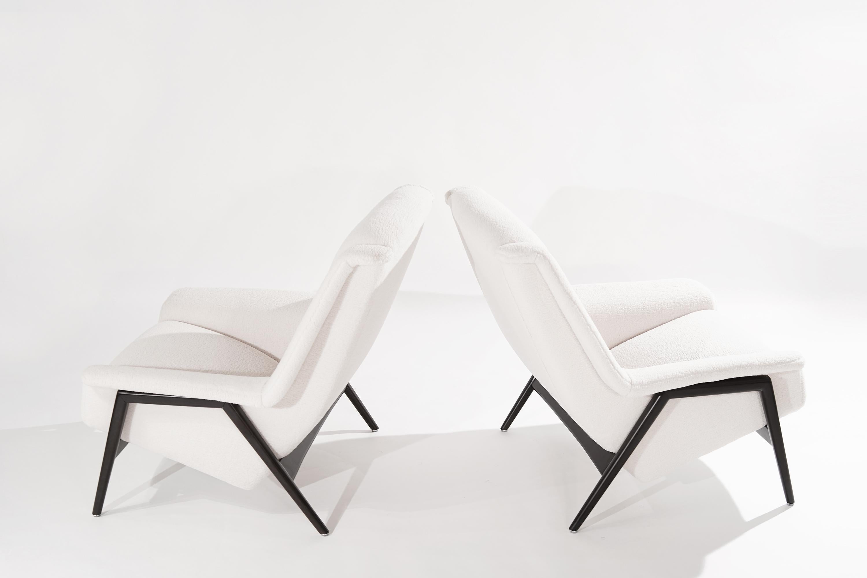 Scandinavian-Modern Lounge Chairs by DUX, Sweden 1960s In Excellent Condition In Westport, CT
