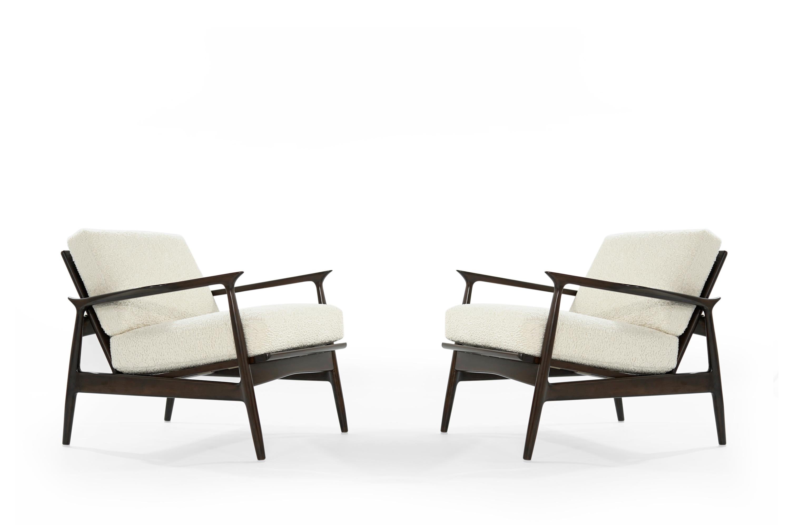 Danish Scandinavian Modern Lounge Chairs by Ib Kofod-Larsen, circa 1950s
